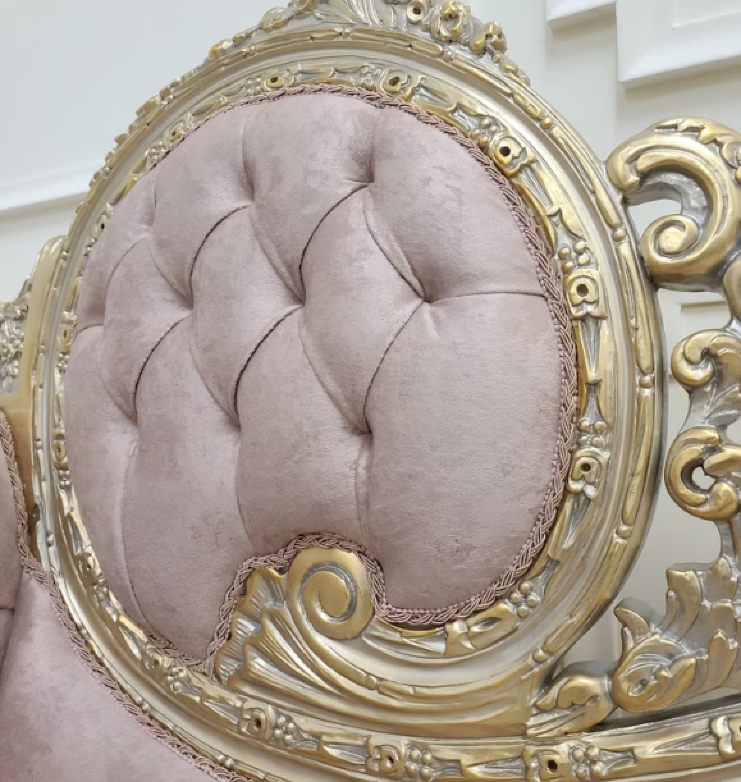 rose chaise
