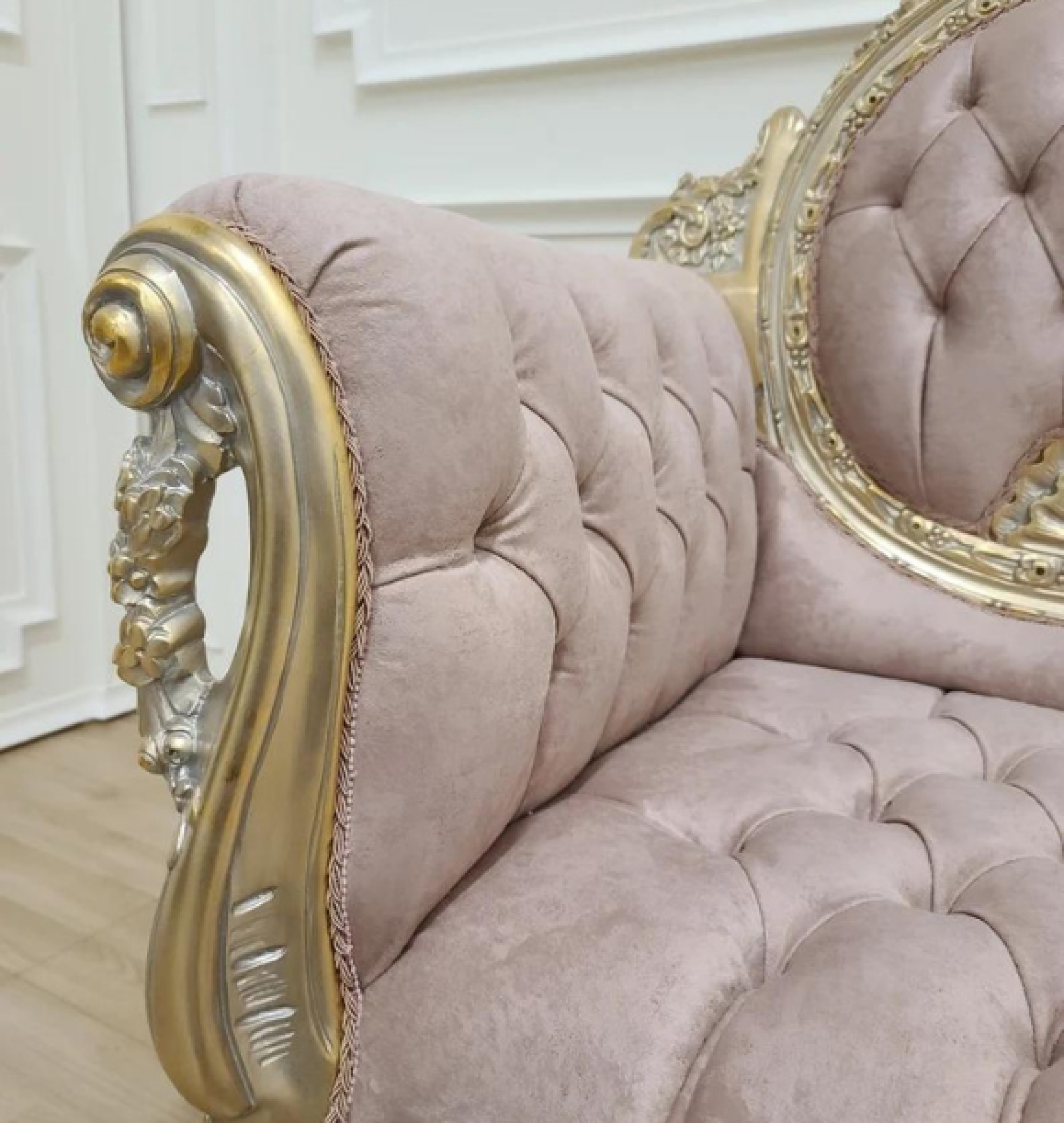 rose chaise