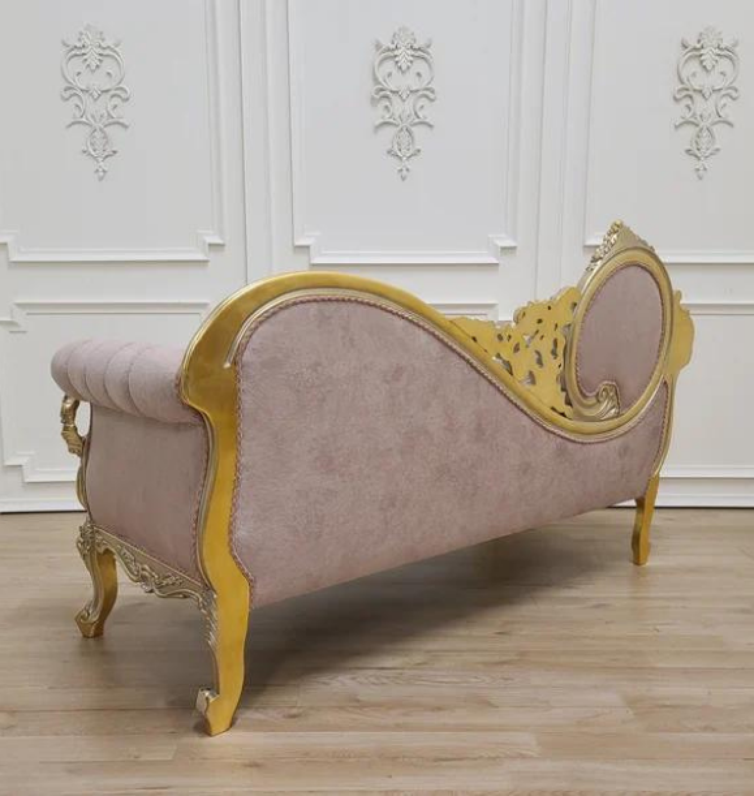 rose chaise