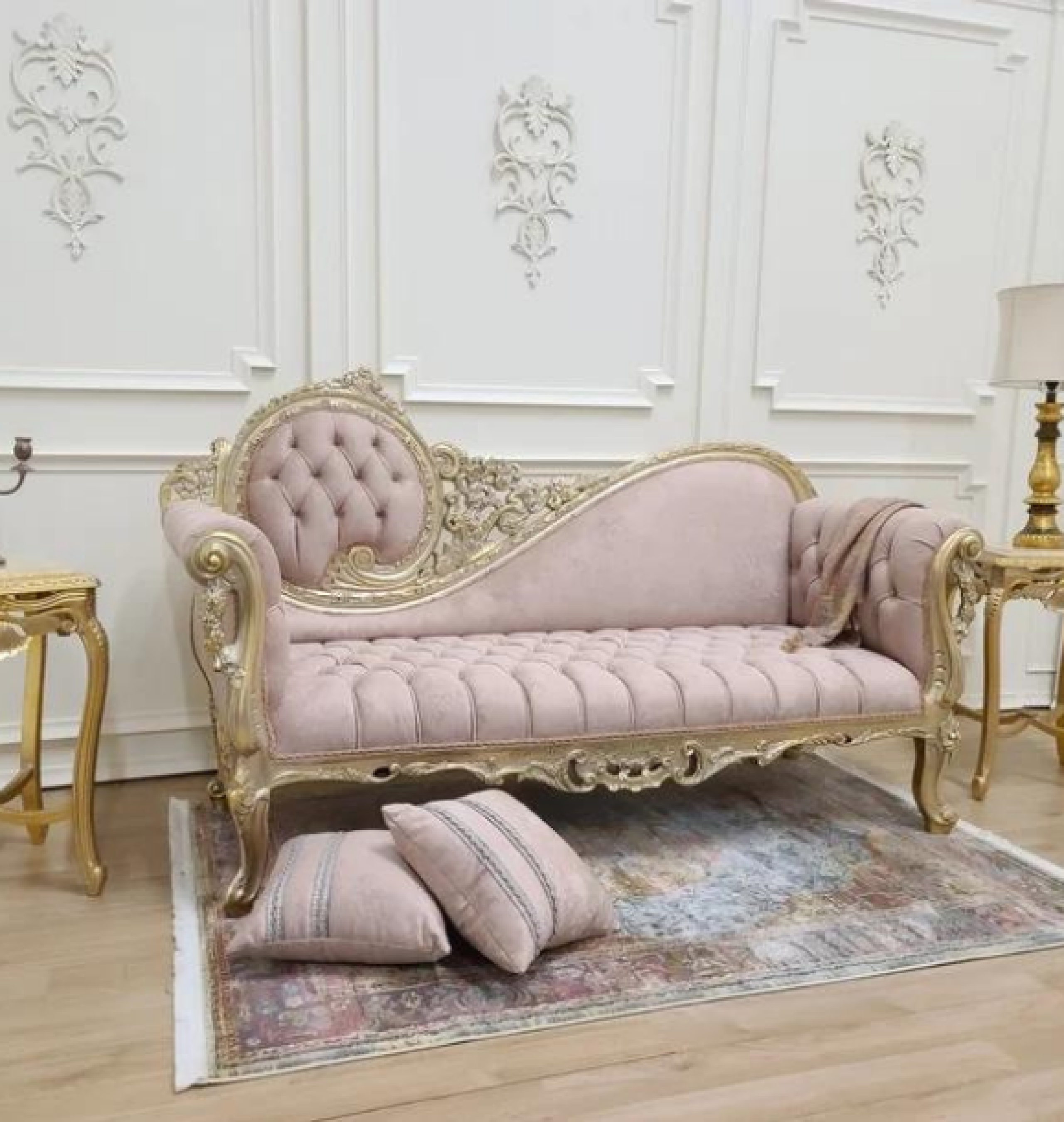 rose chaise