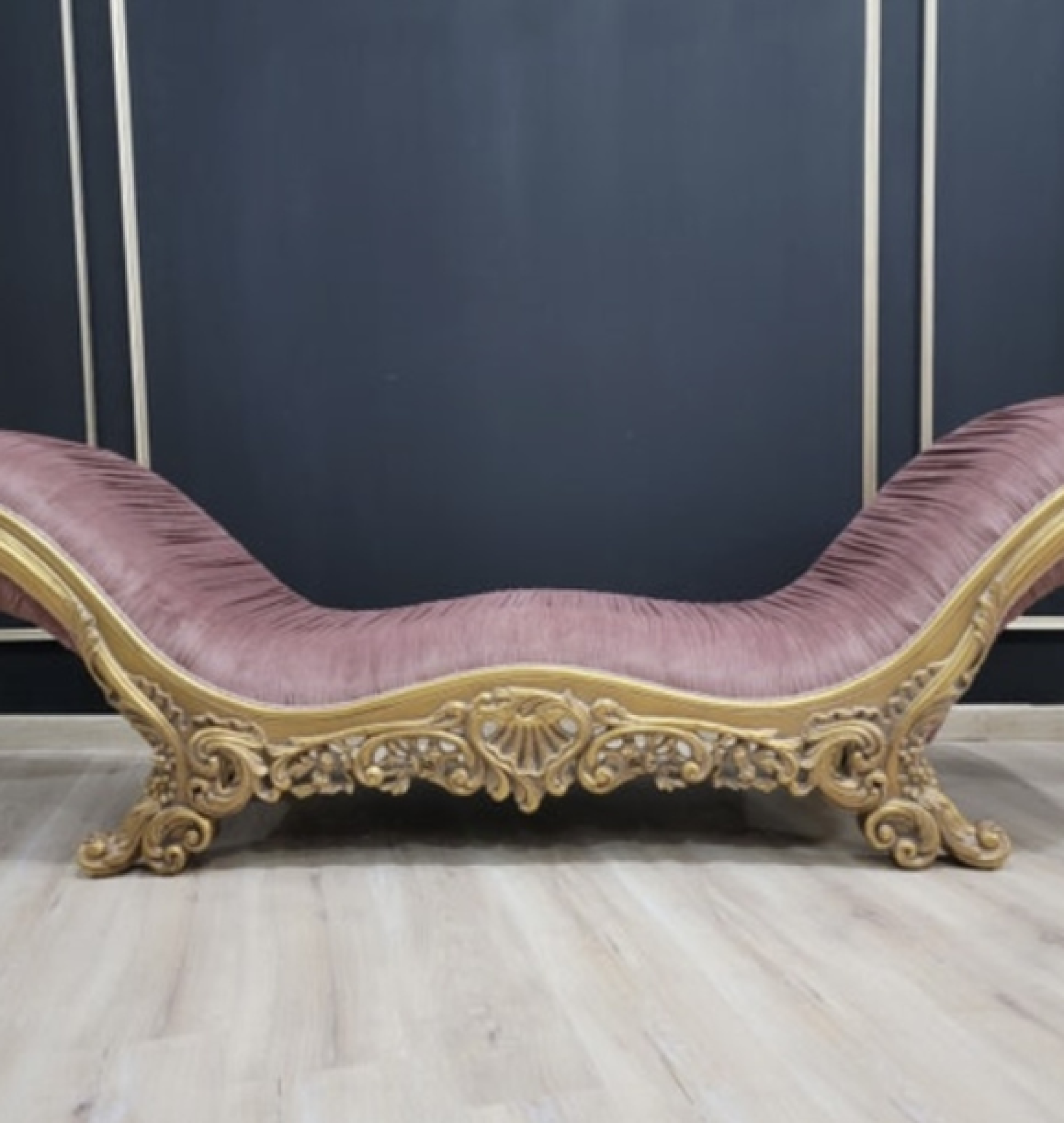 blush chaise