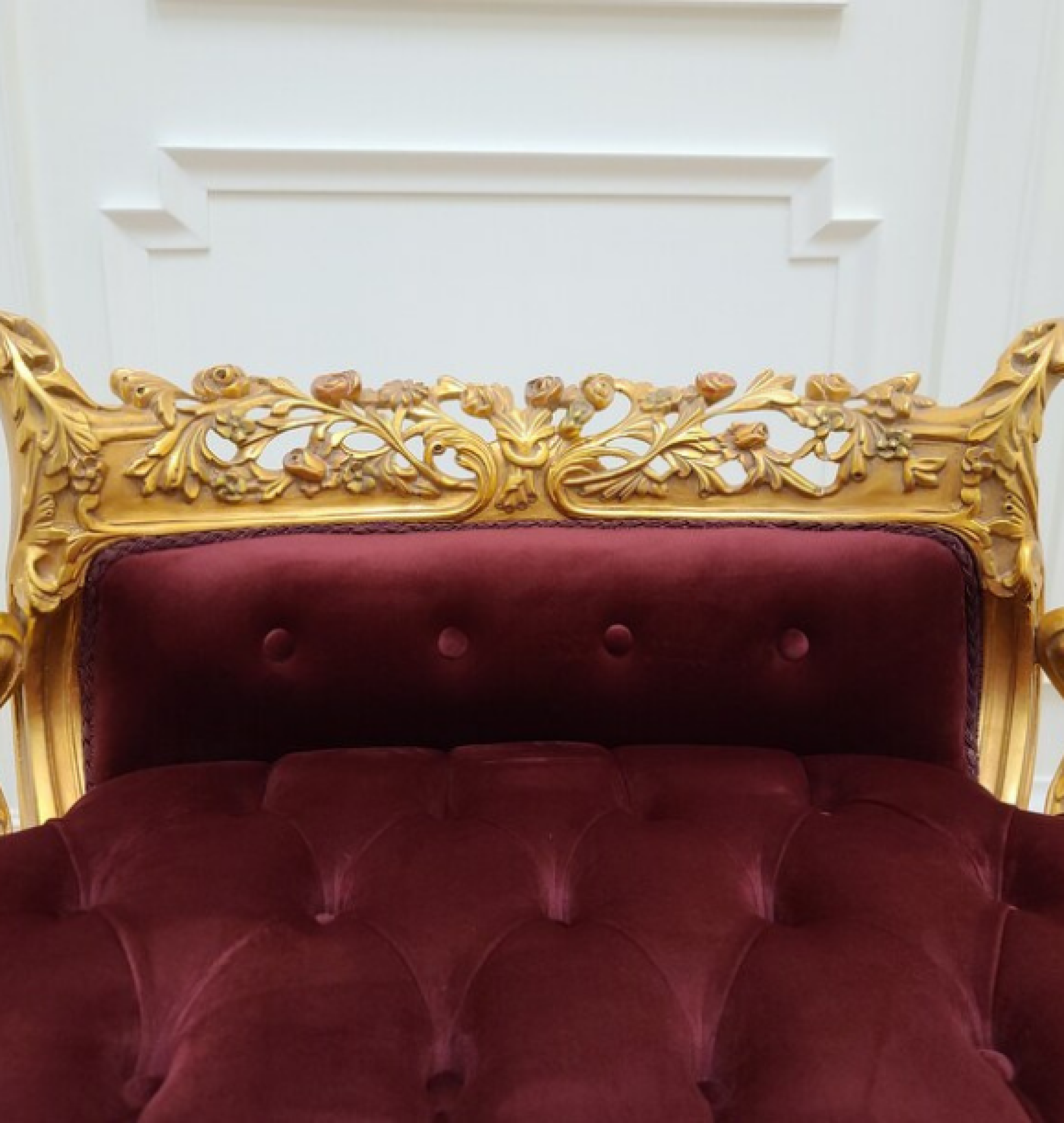 crimson bench