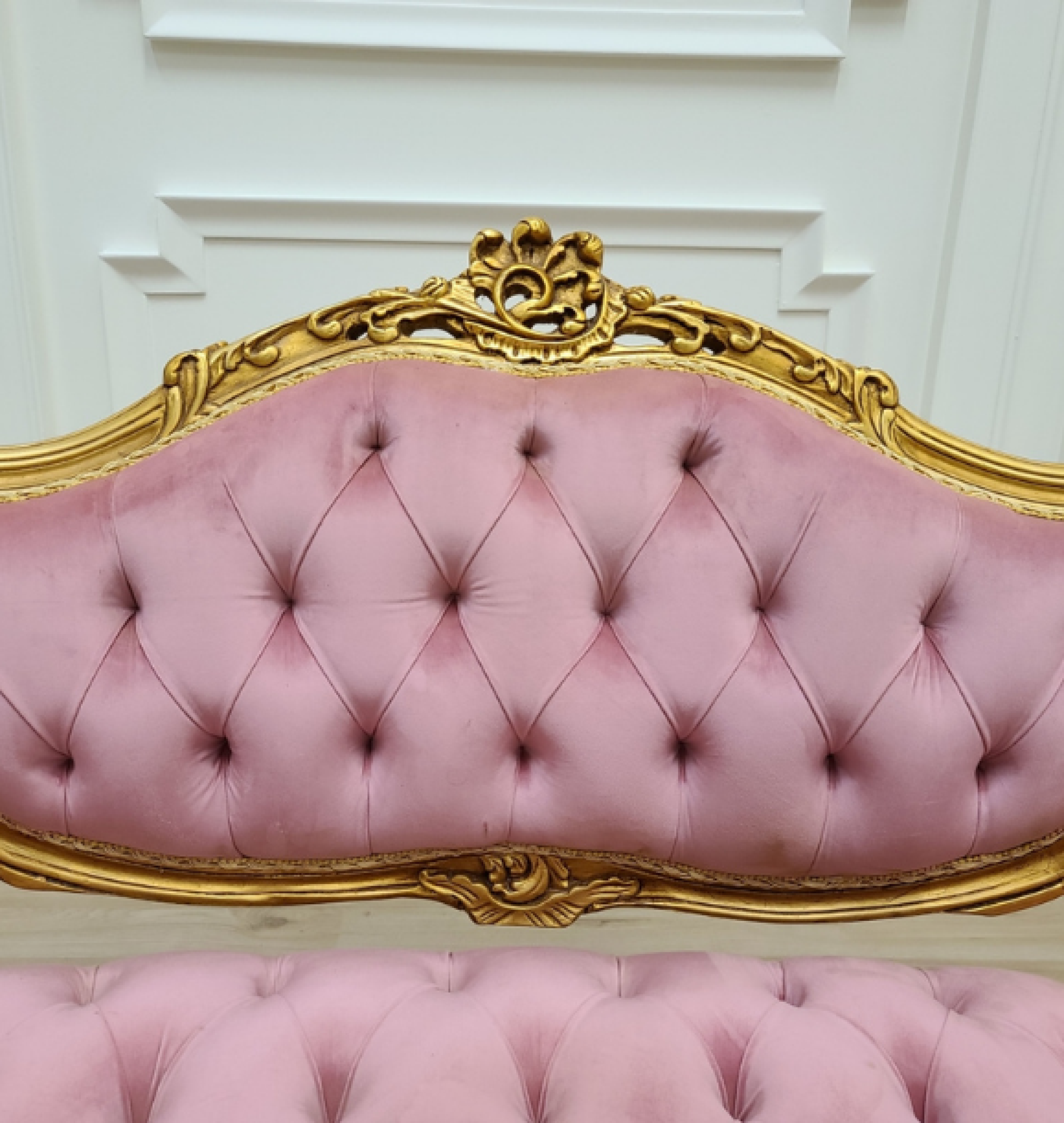 magenta settee