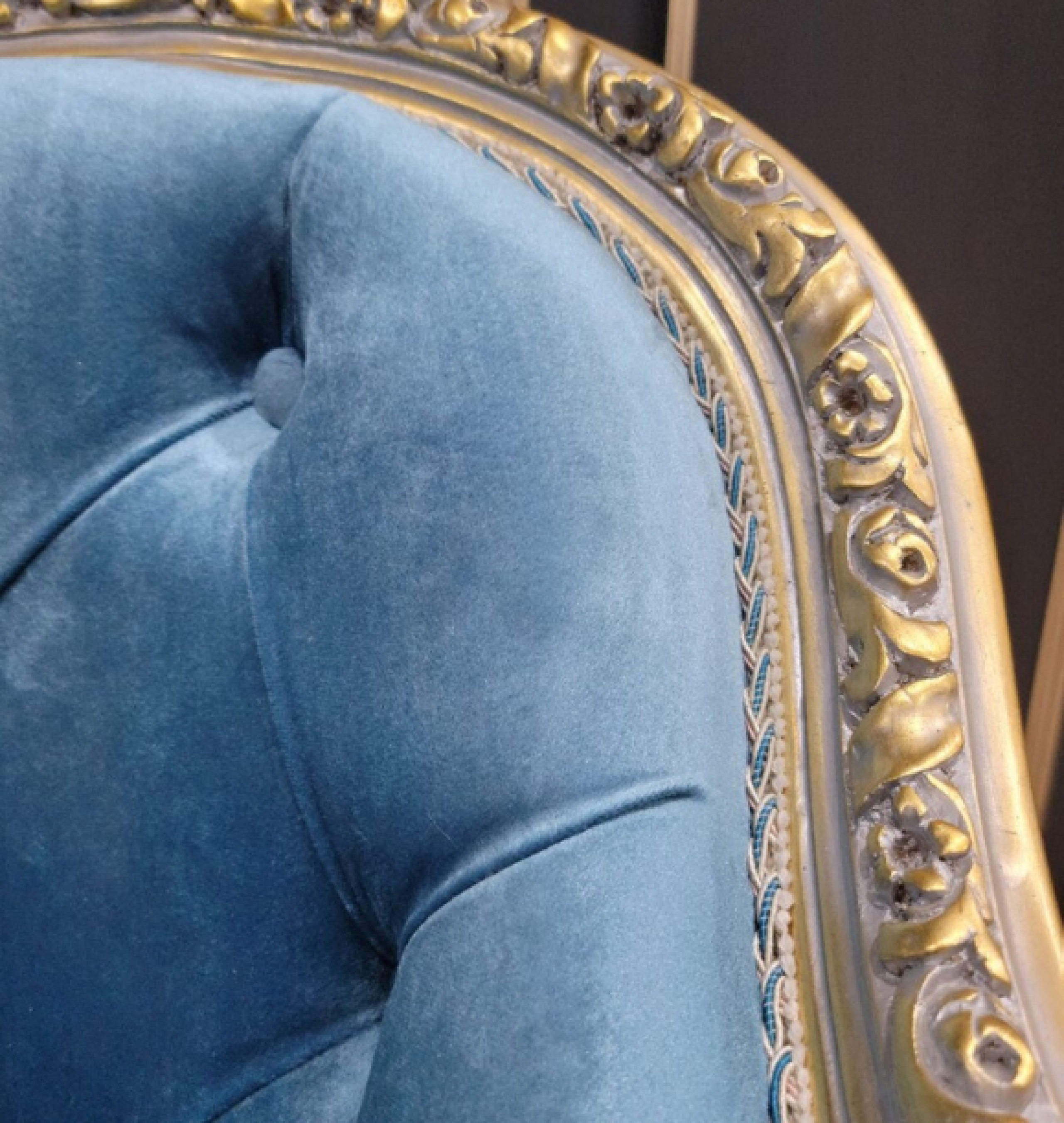 topaz settee