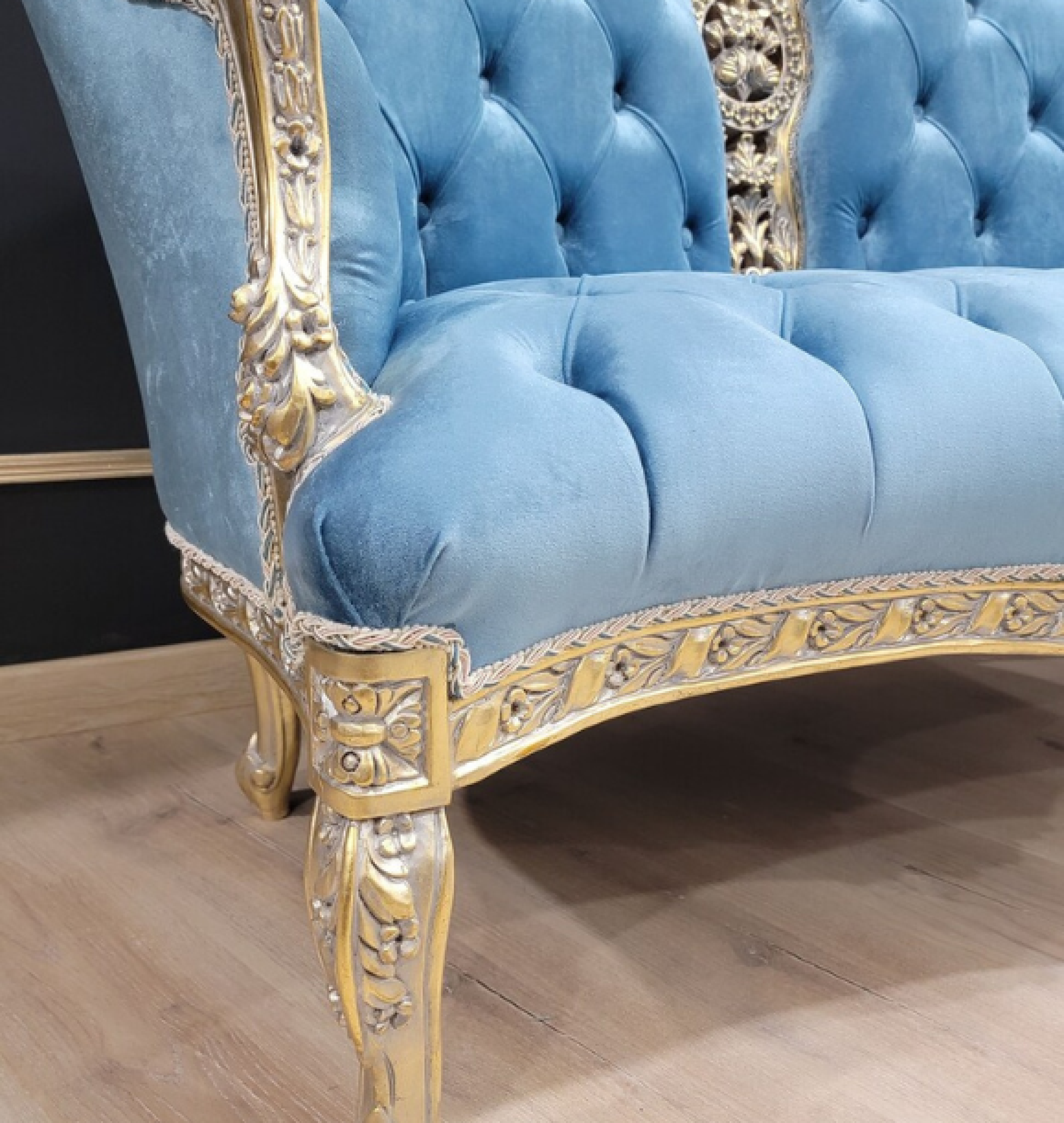 topaz settee