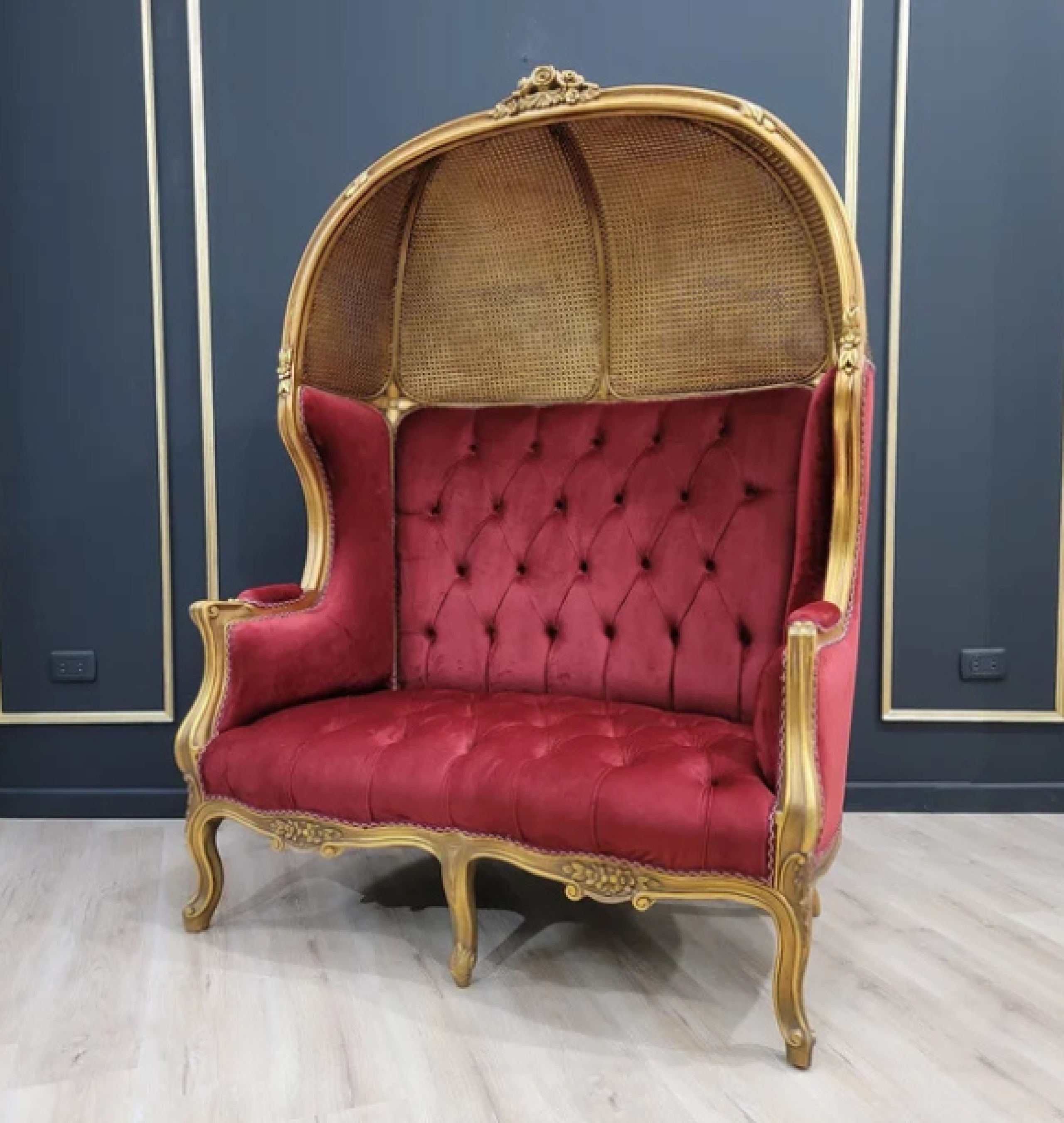 scarlet throne