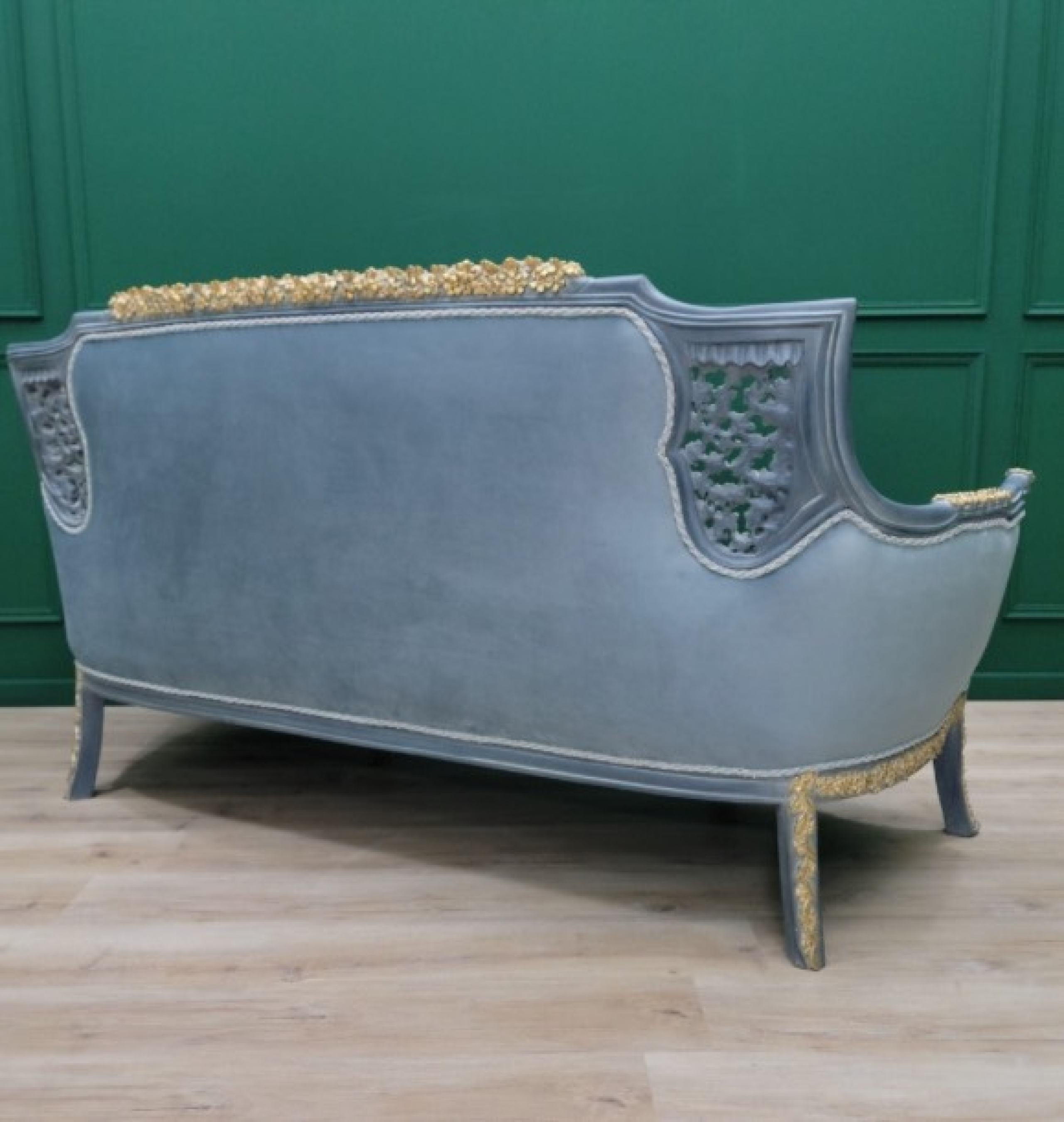 powder sofa