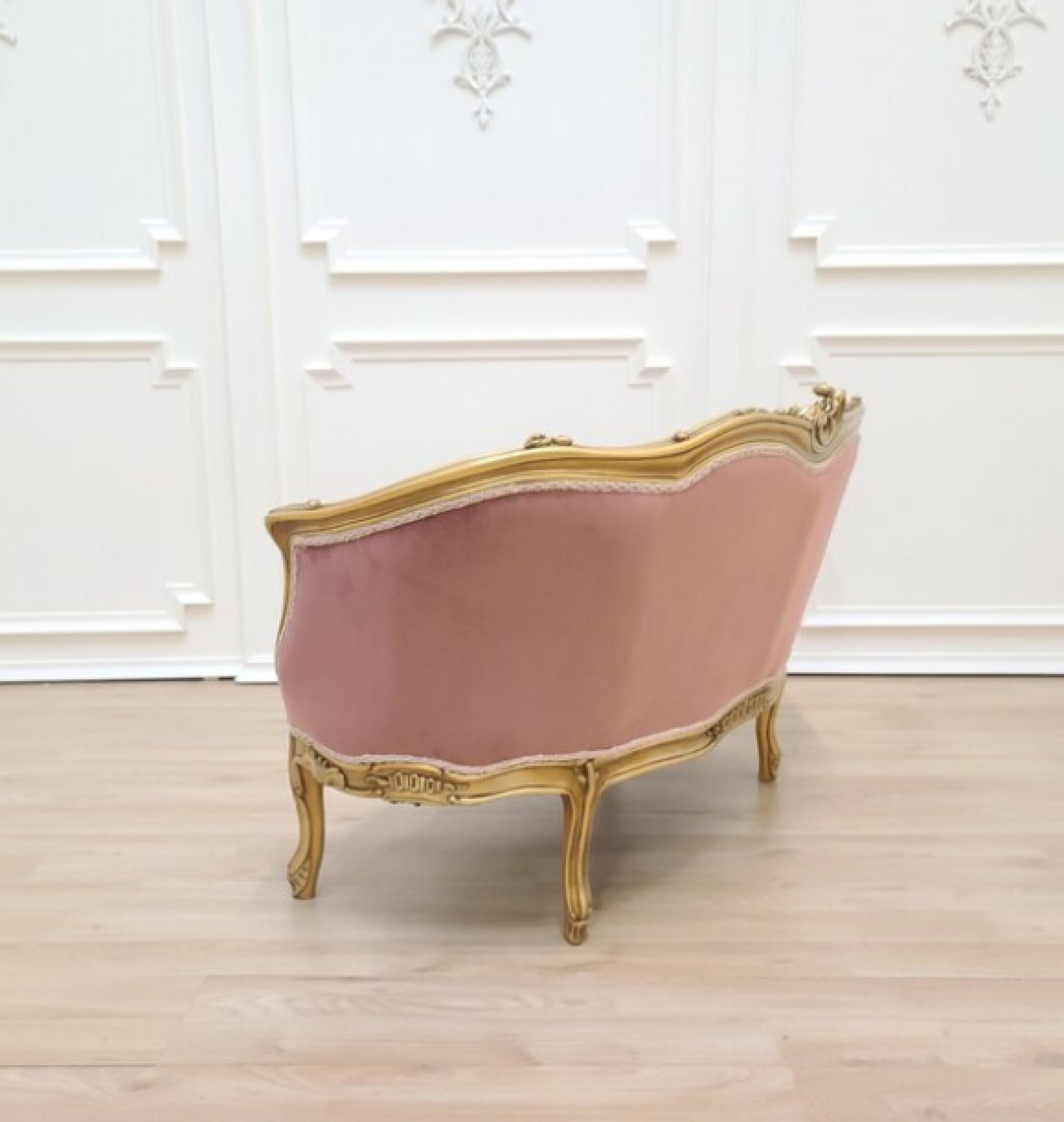blush settee