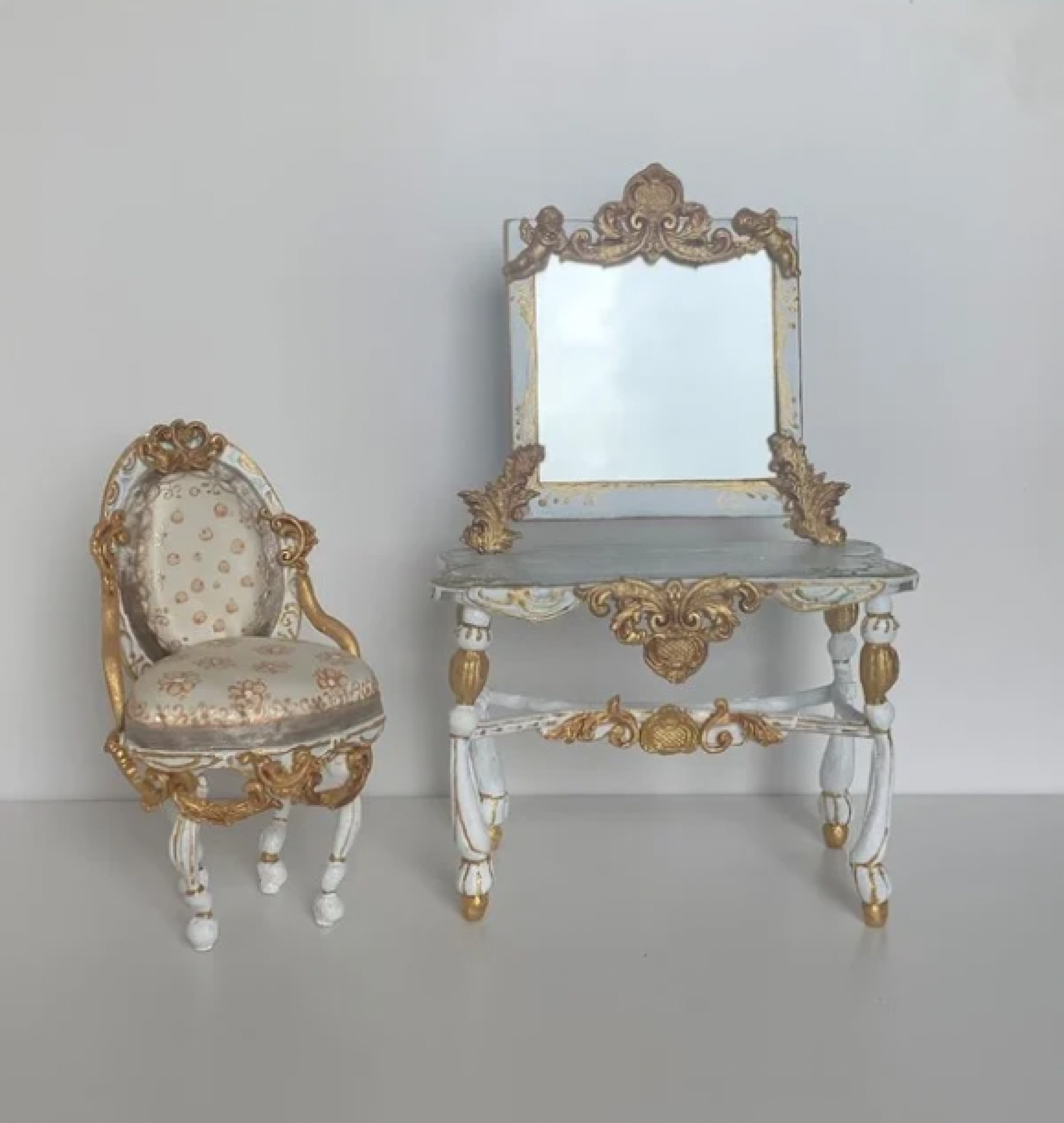 doll vanity