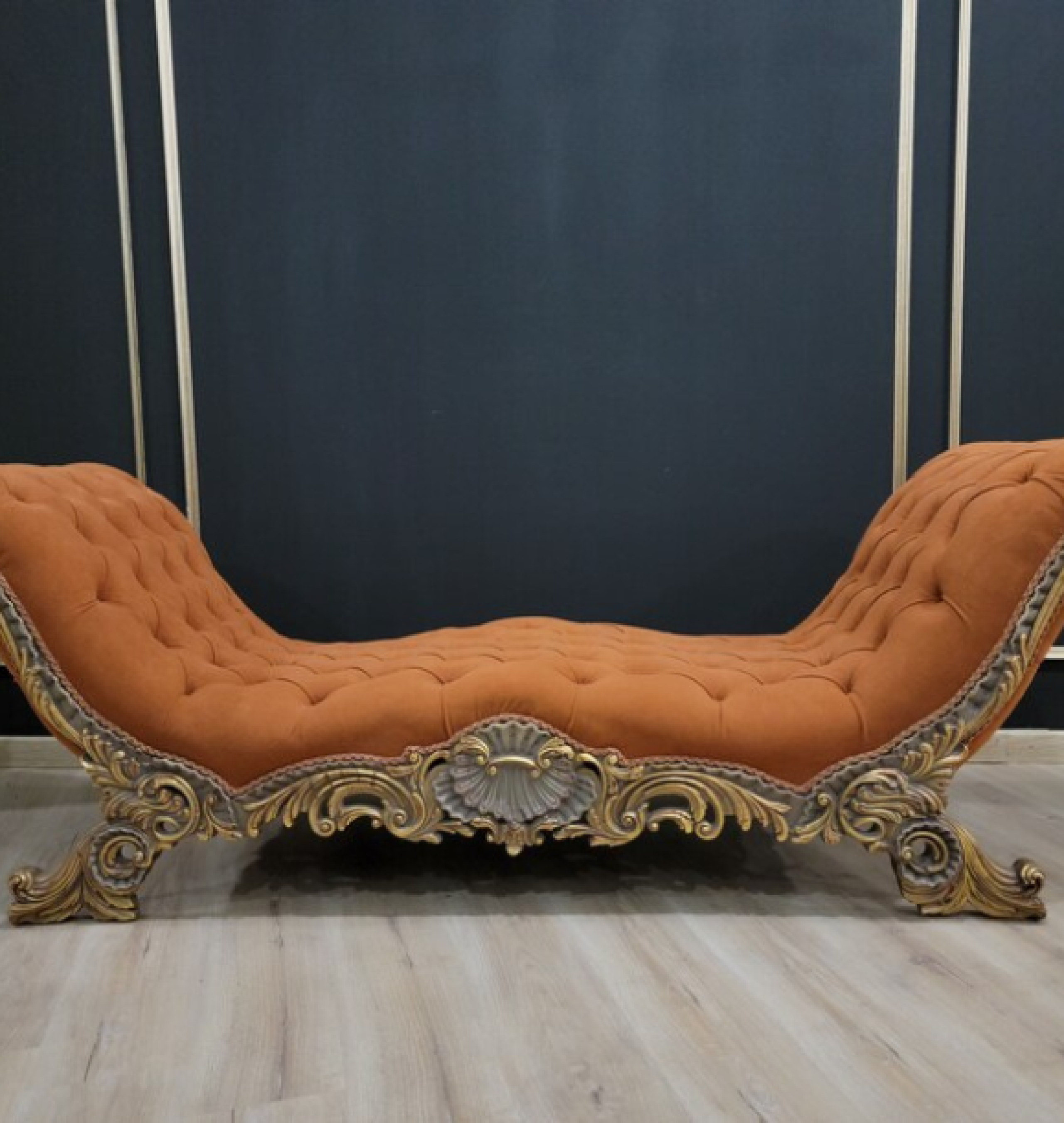 pumpkin chaise