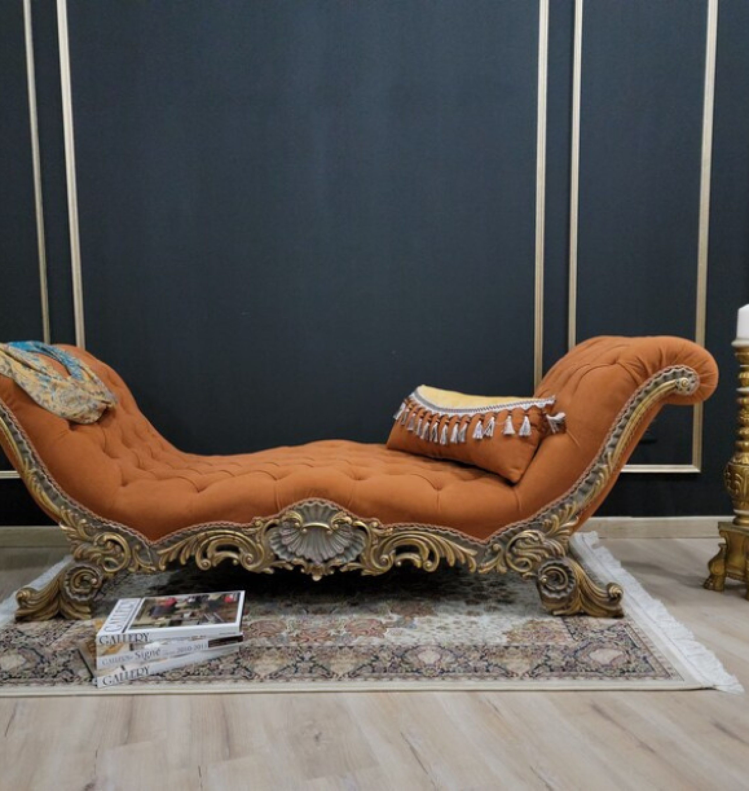 pumpkin chaise