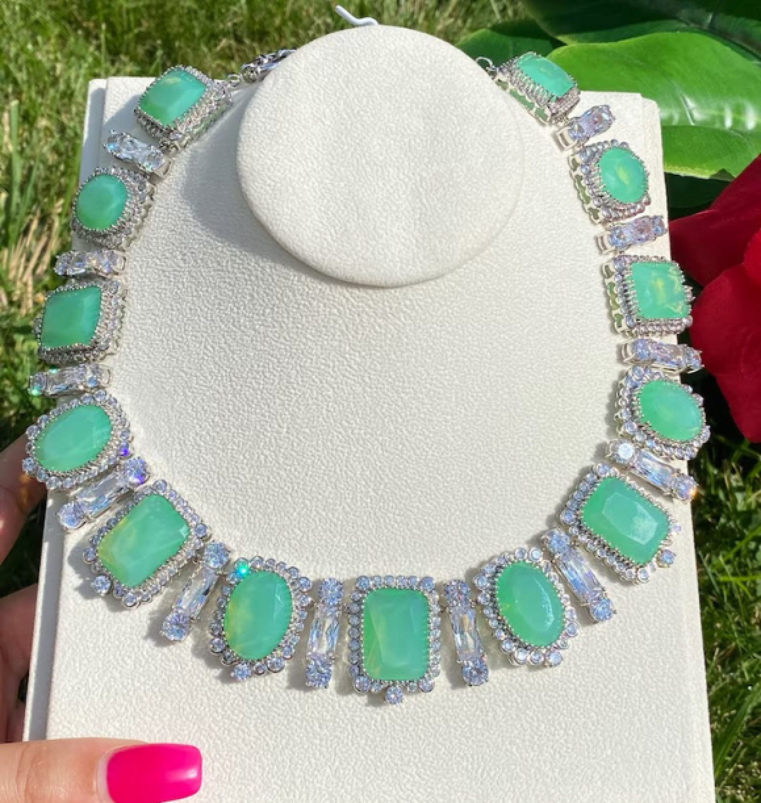 emerald choker