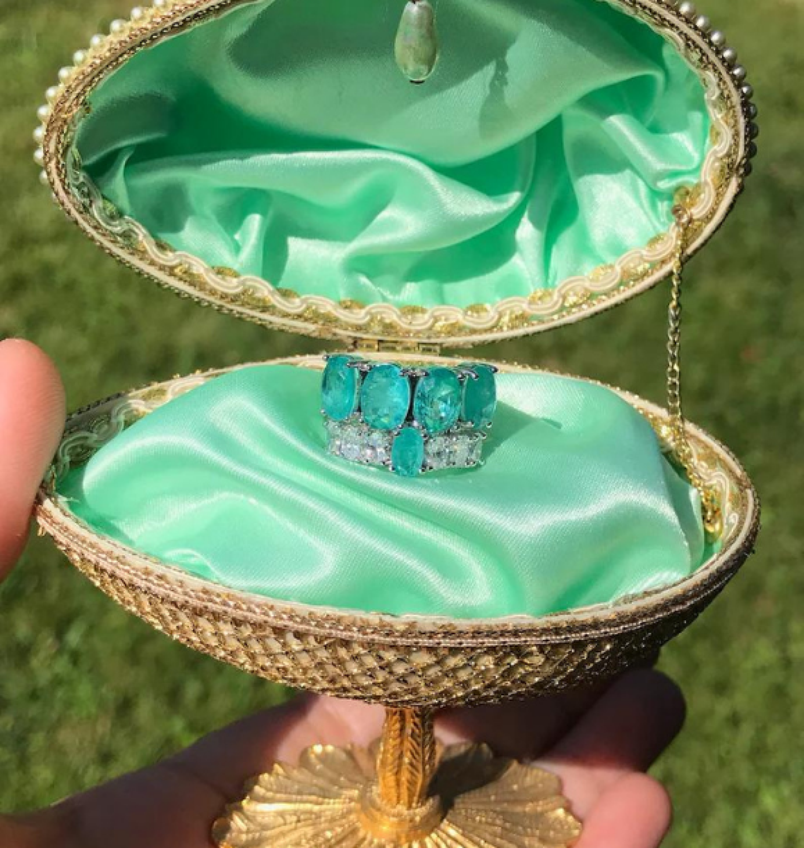 emerald ring