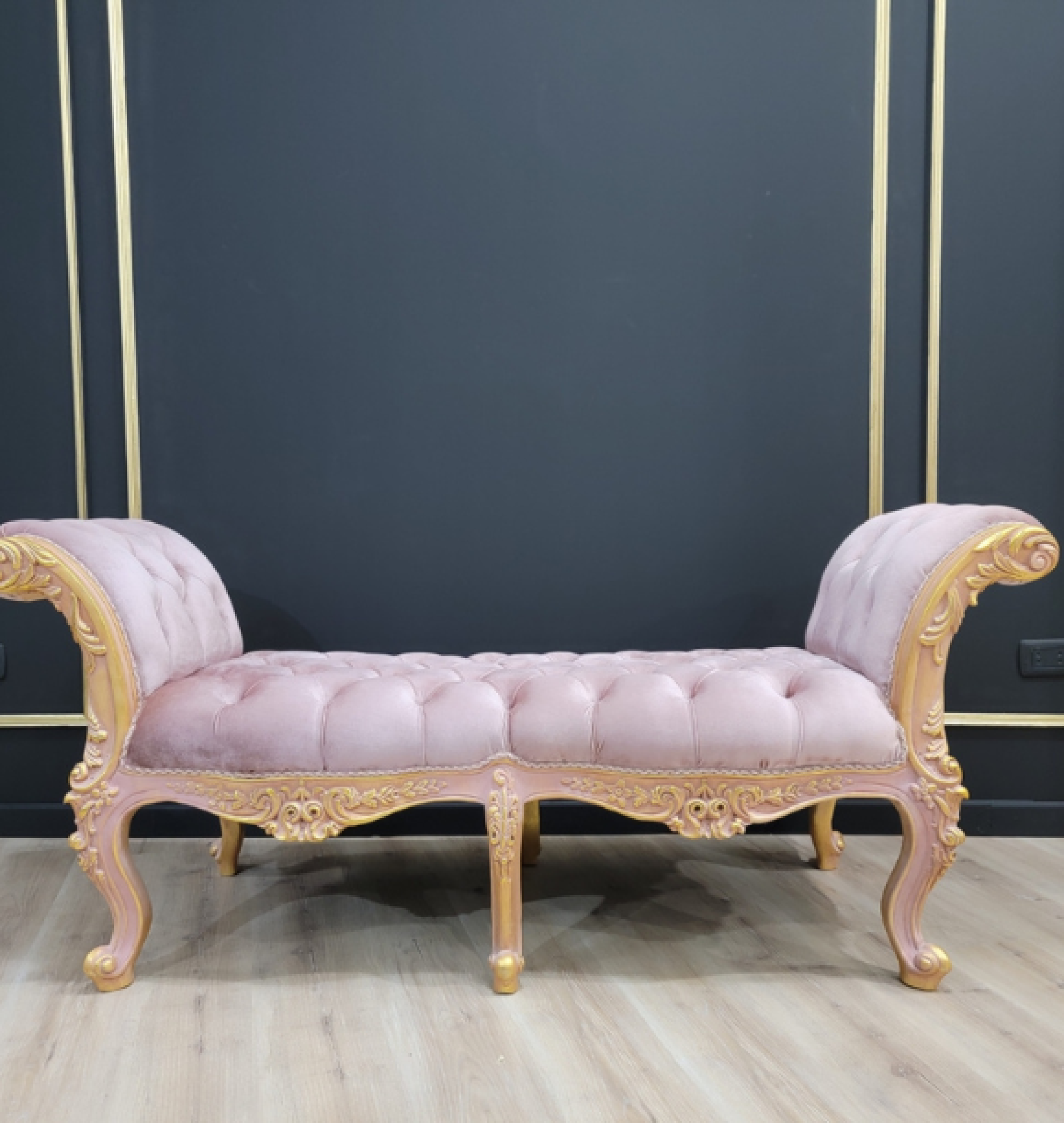 rose chaise