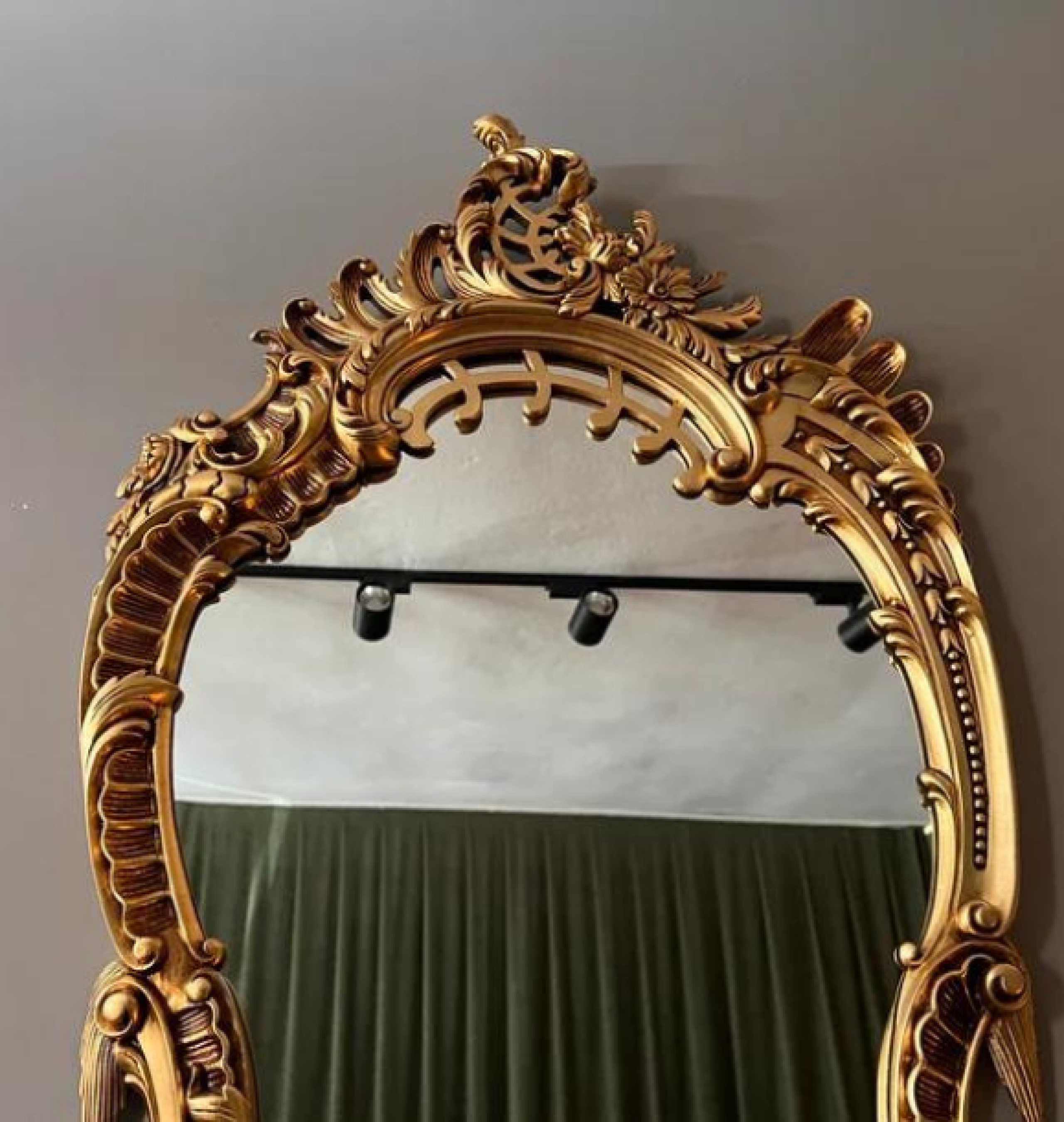 gold mirror