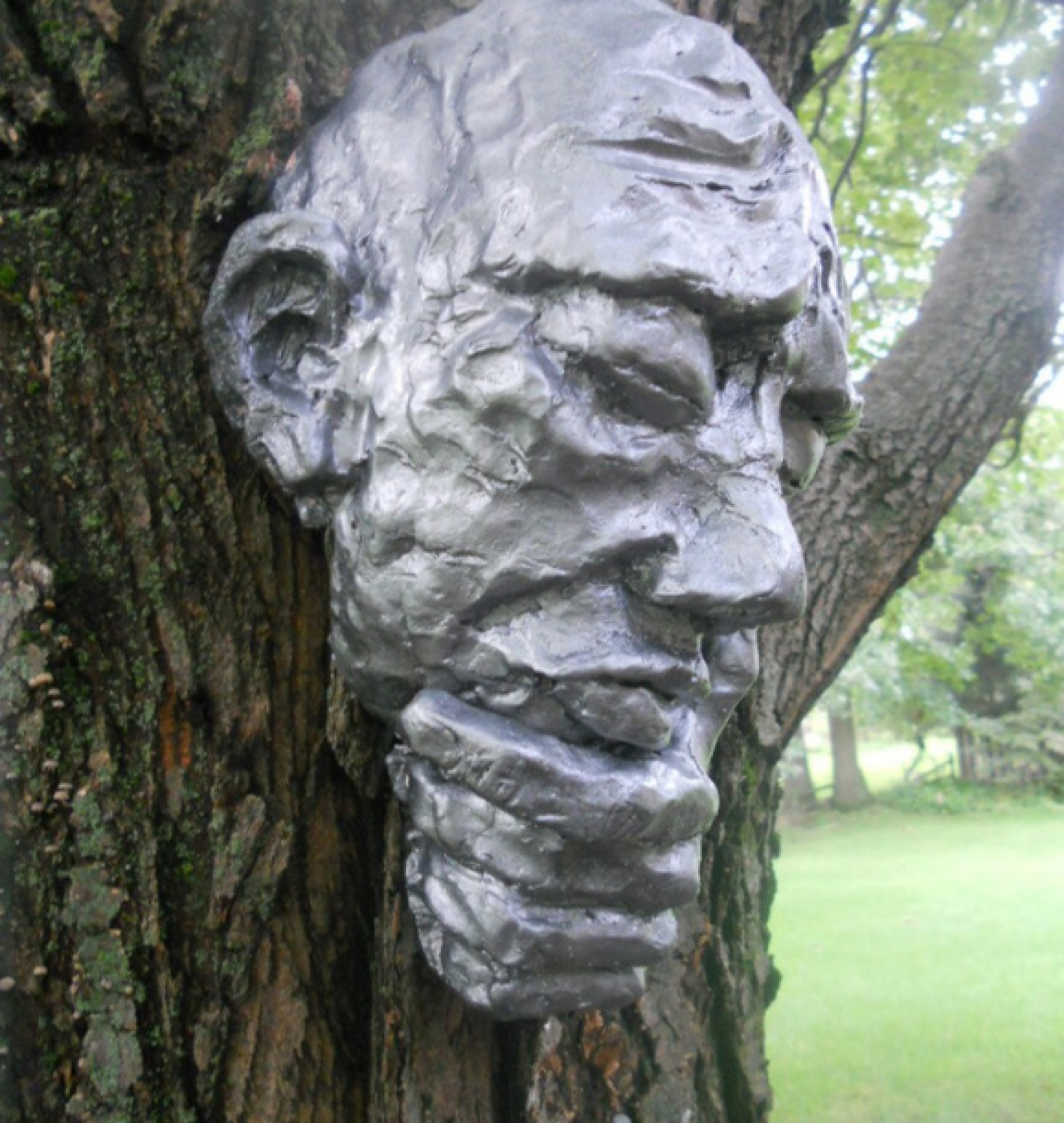mask scultpure