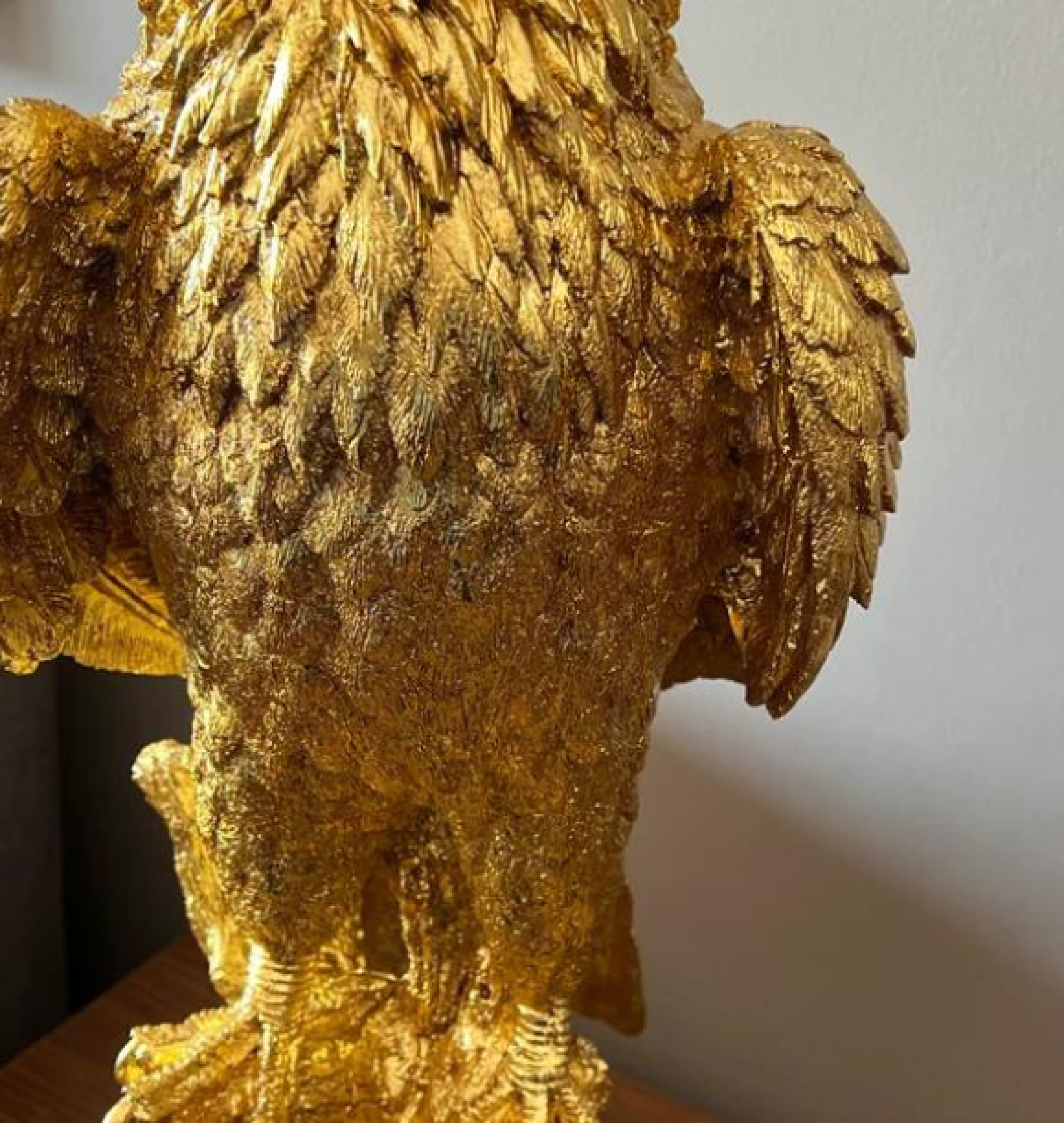 eagle sculpture