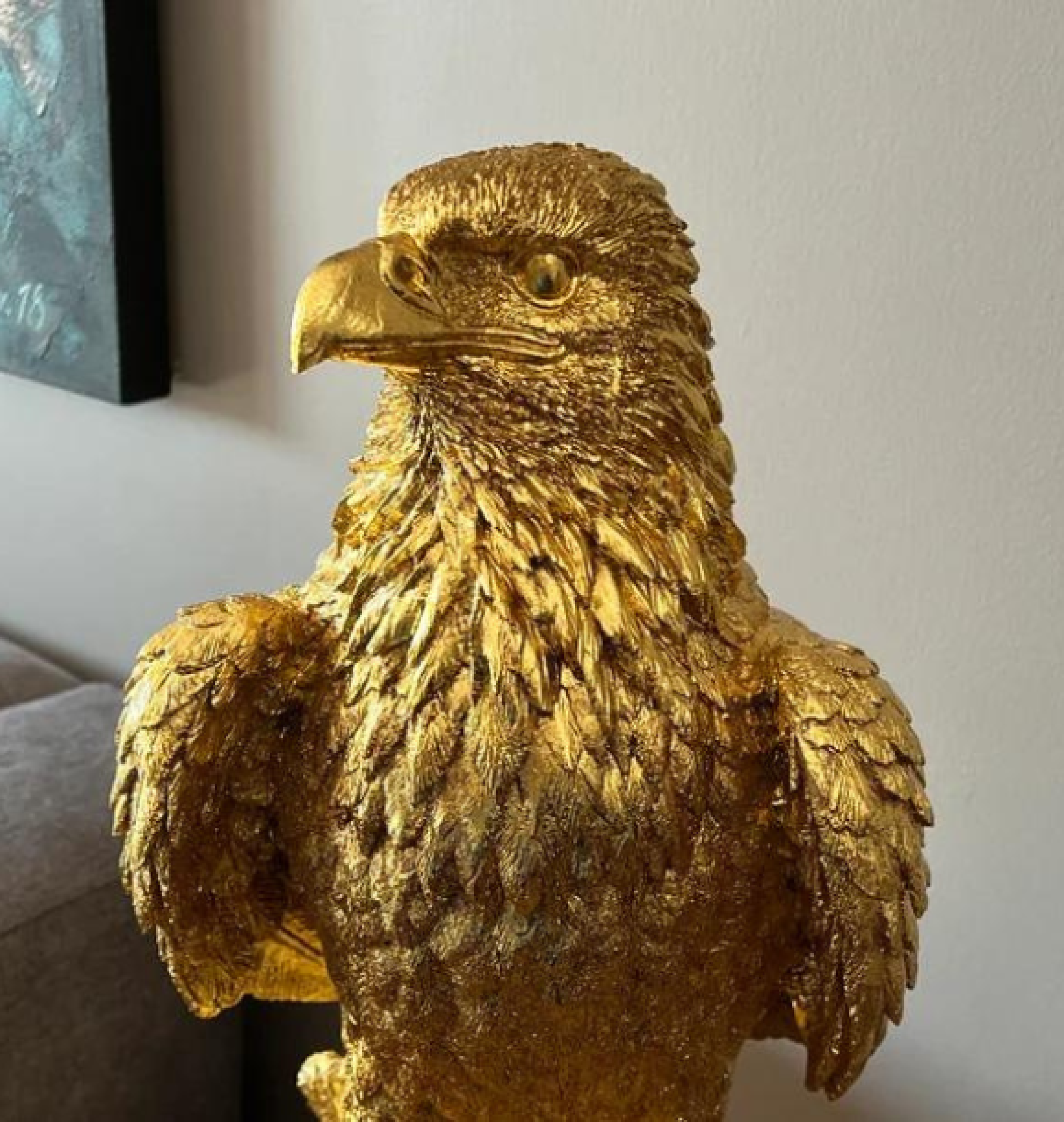 eagle sculpture