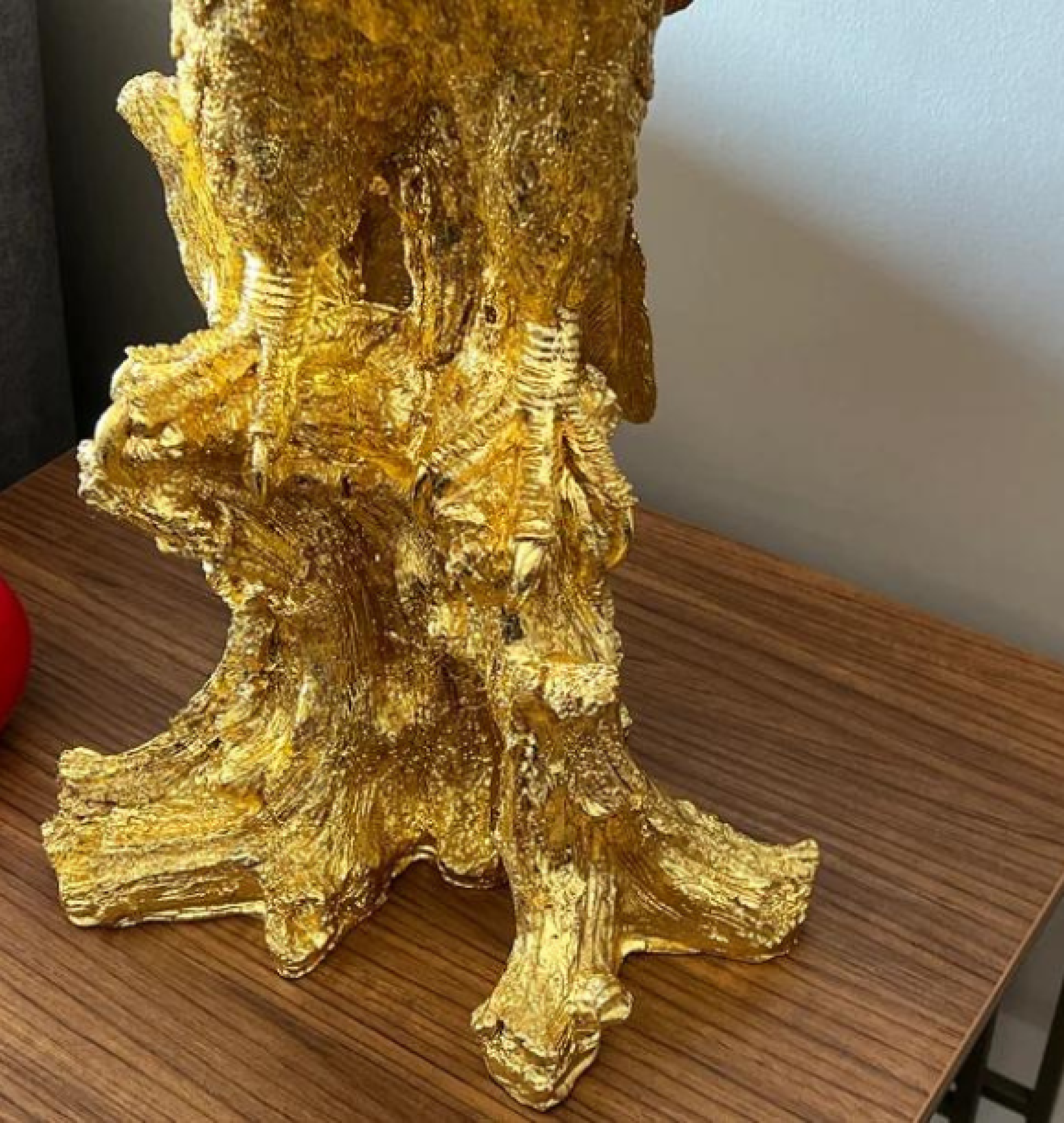 eagle sculpture