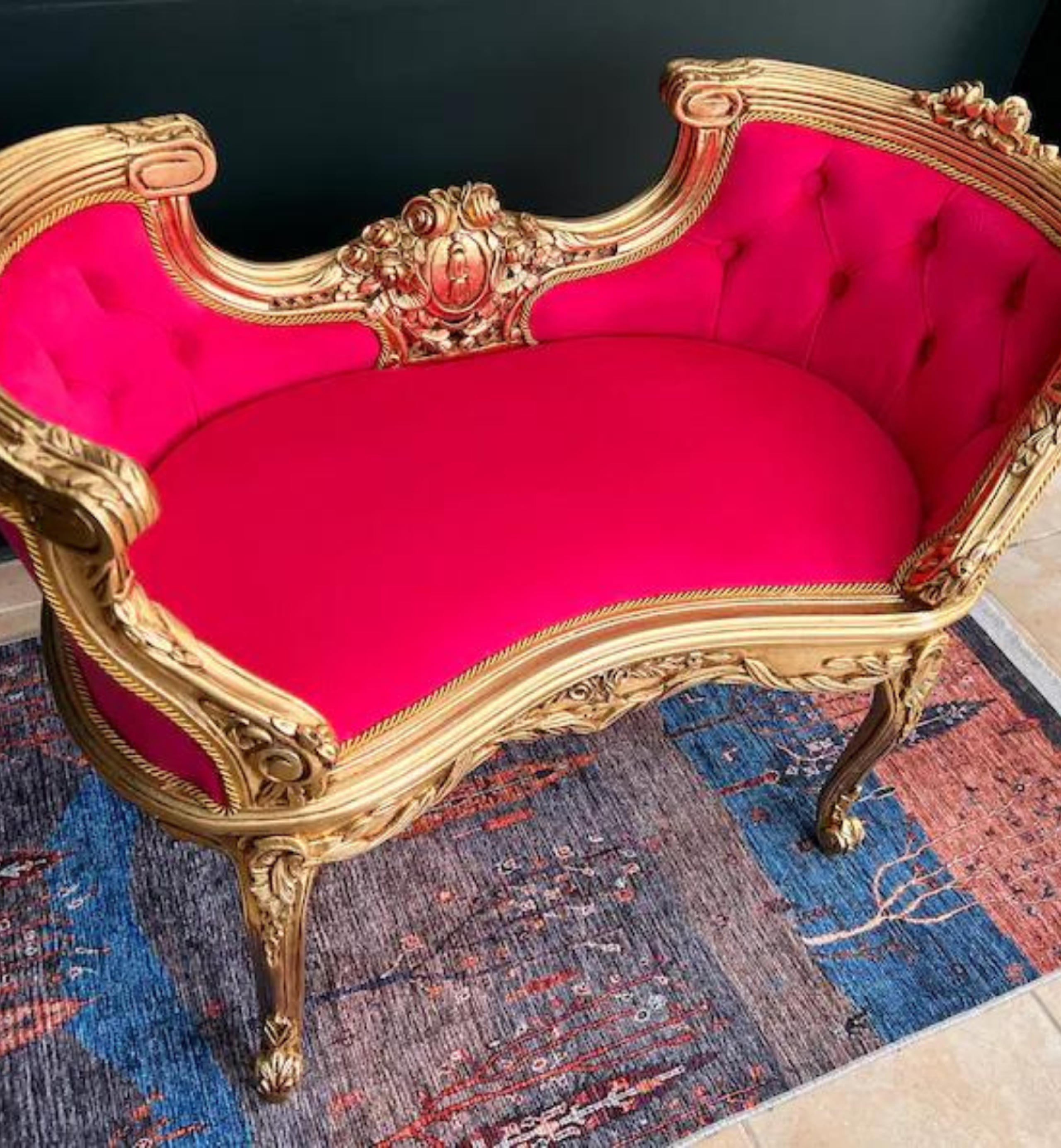 magenta bench