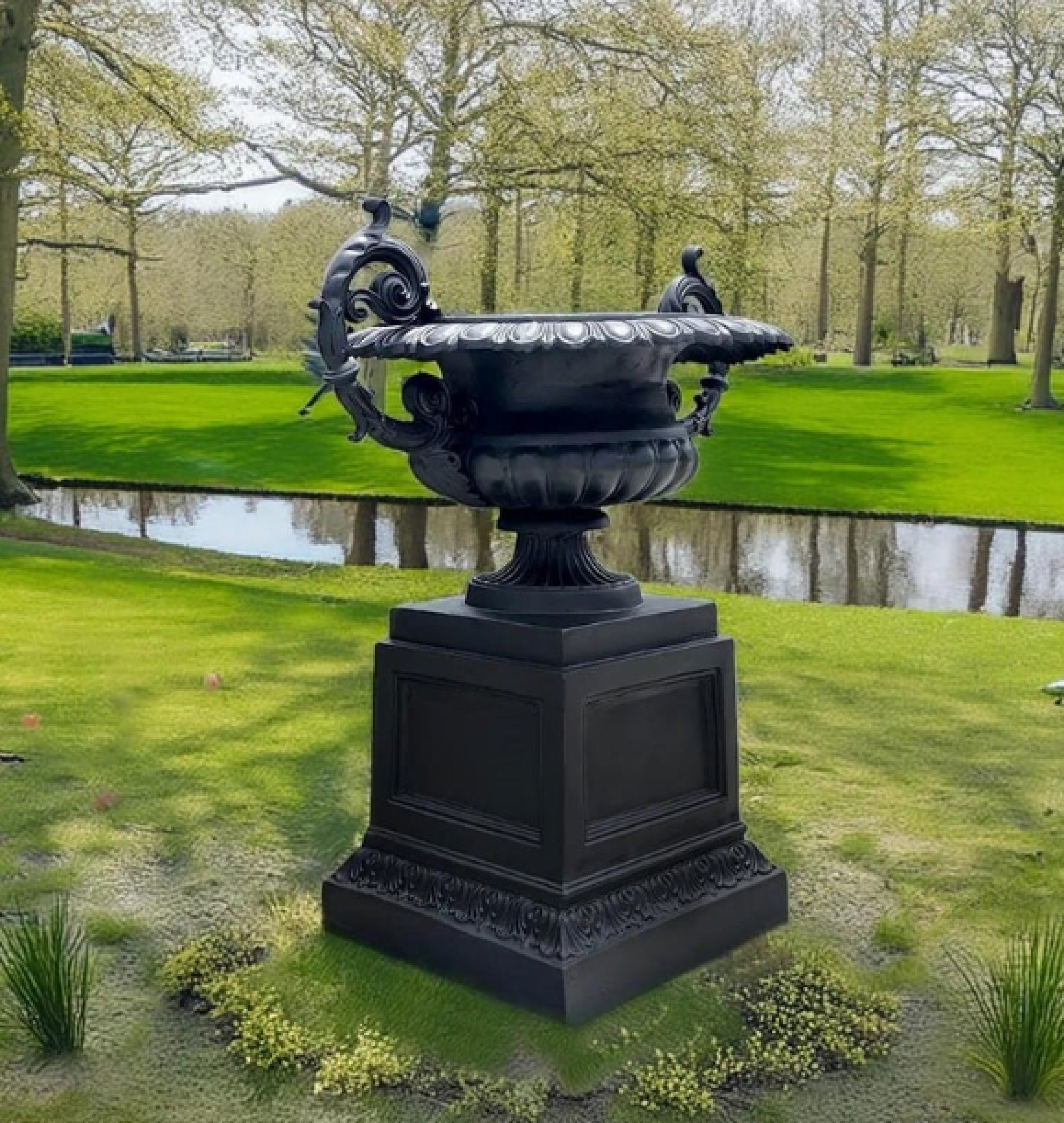 garden urn