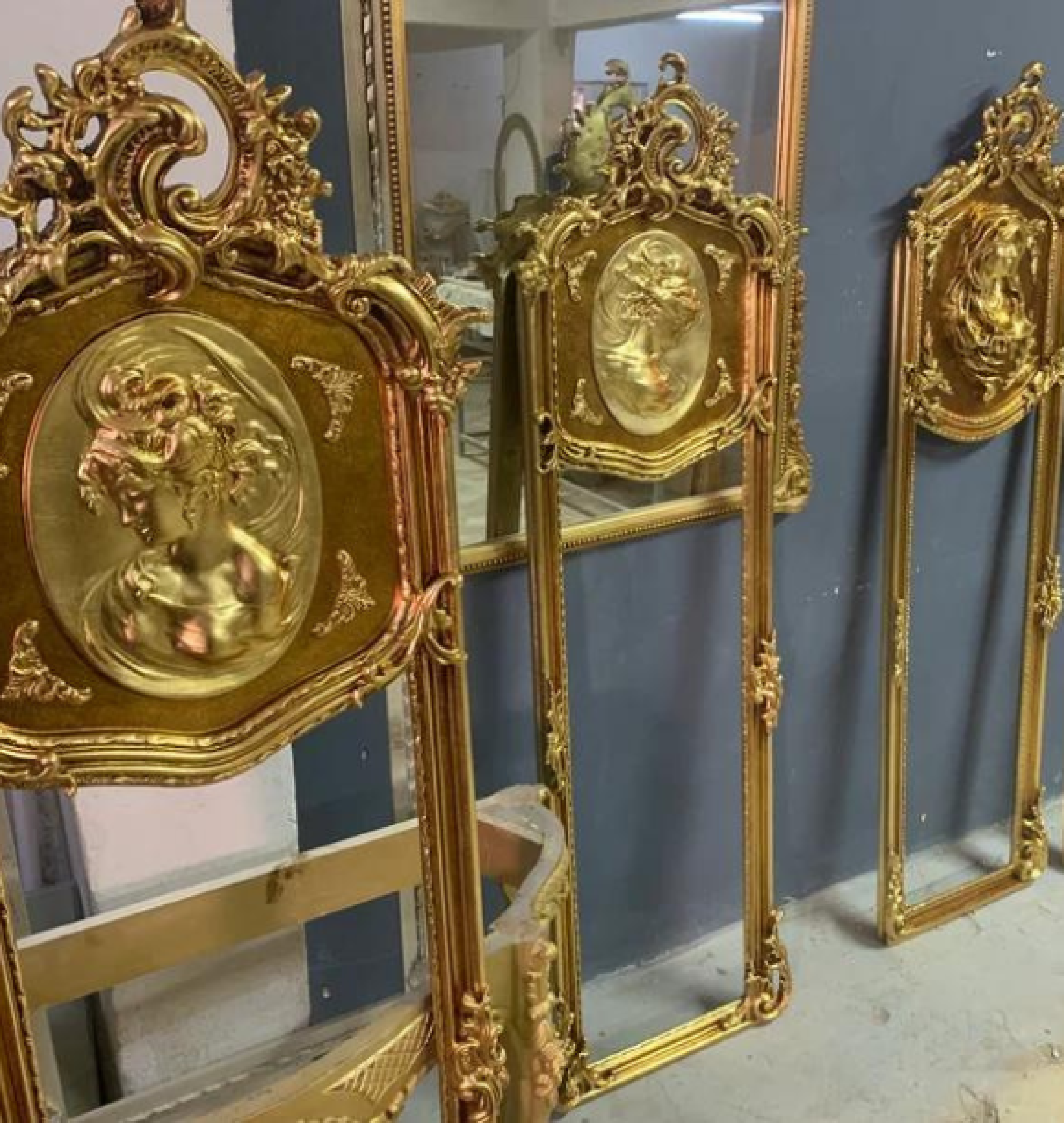 gold mirror