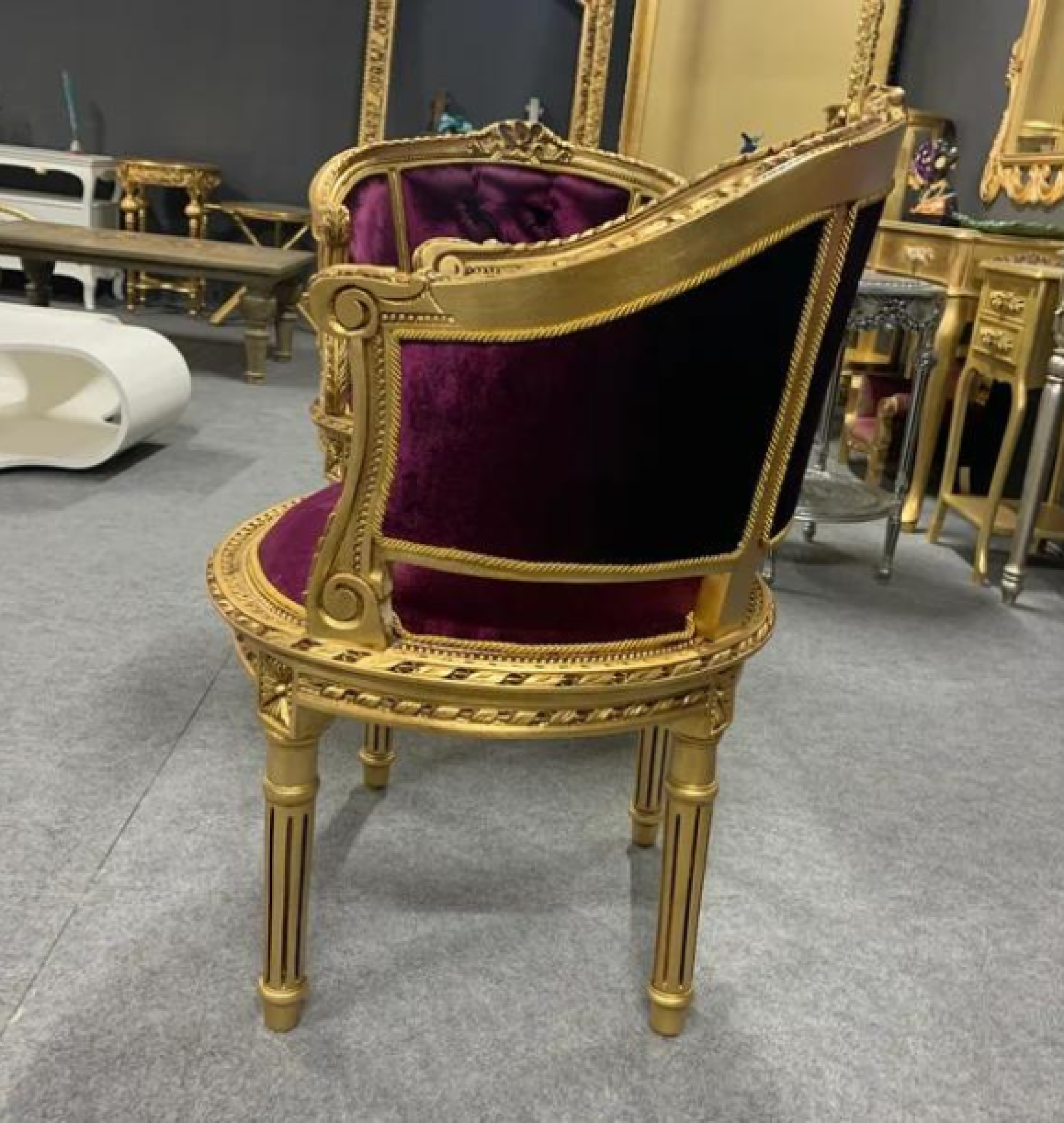 plum throne