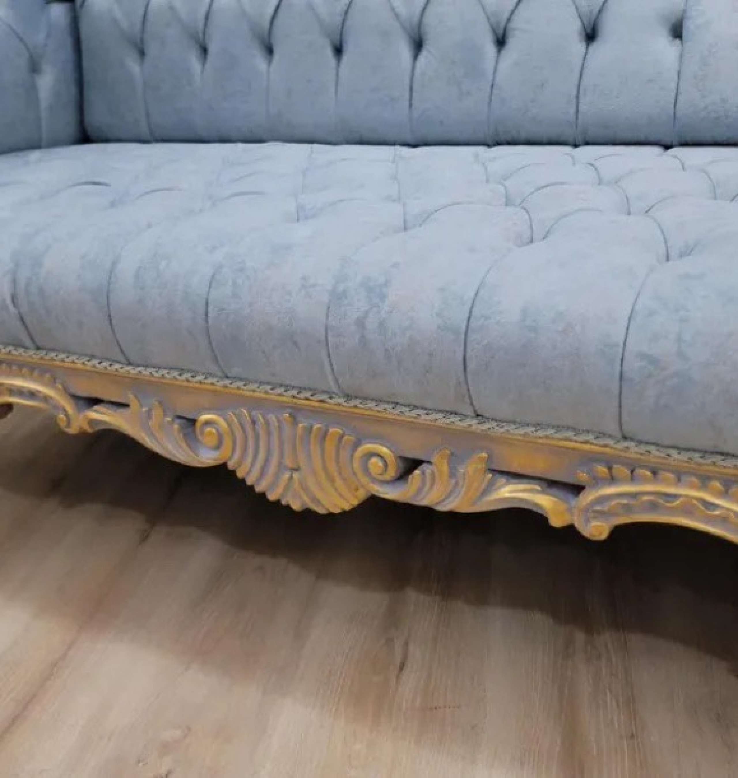 powder chaise