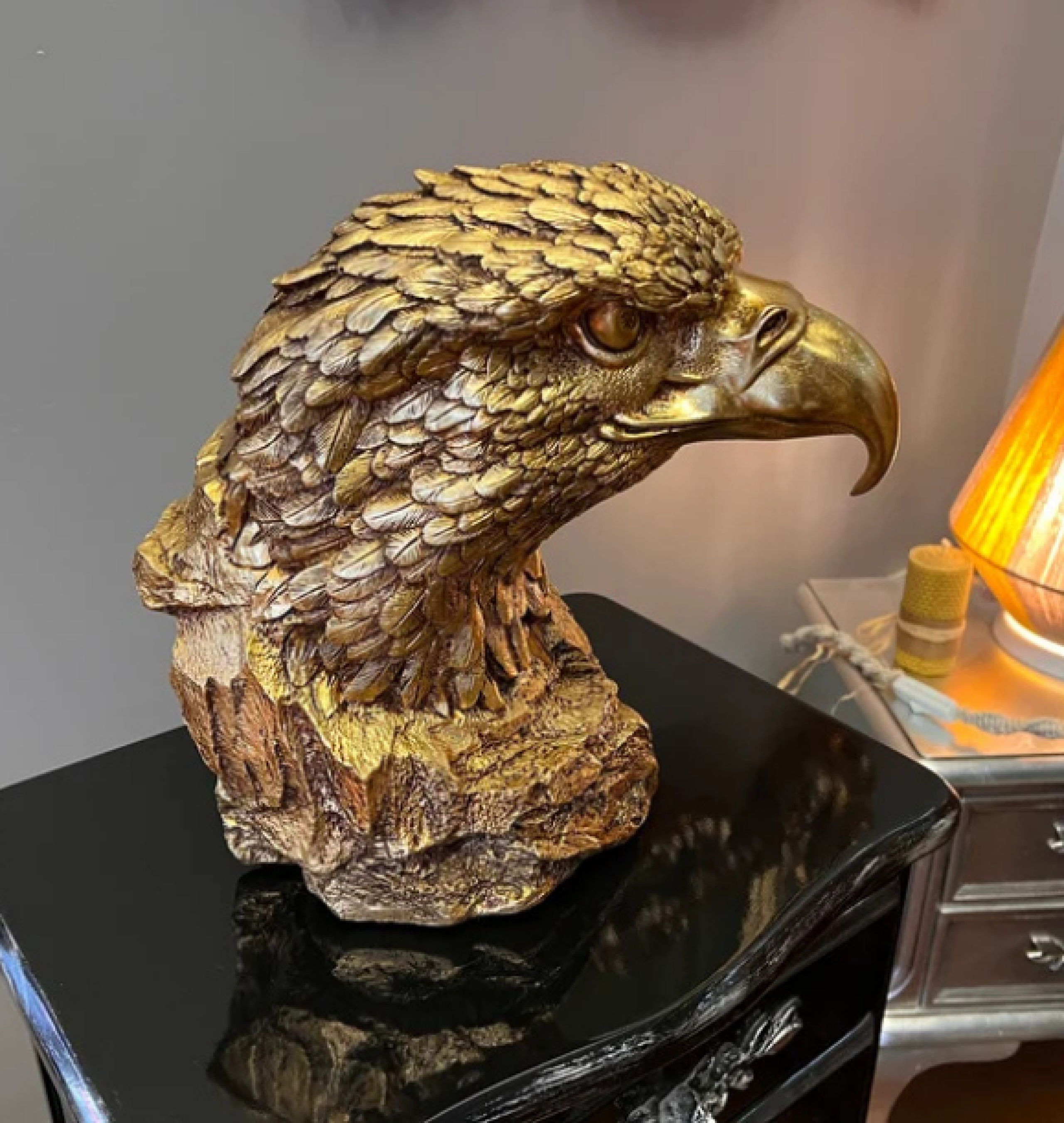 eagle sculpture