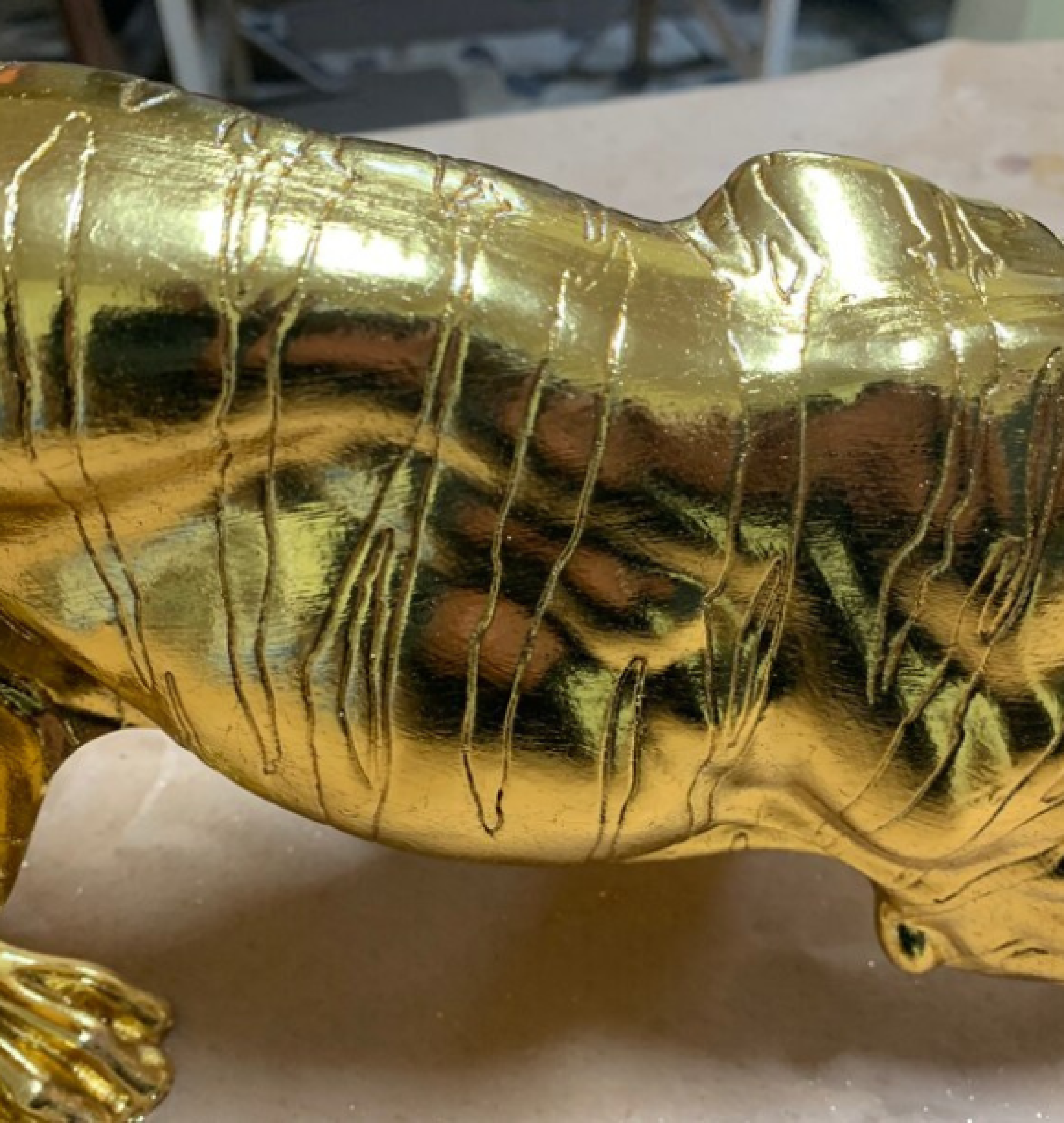tiger  sculpture
