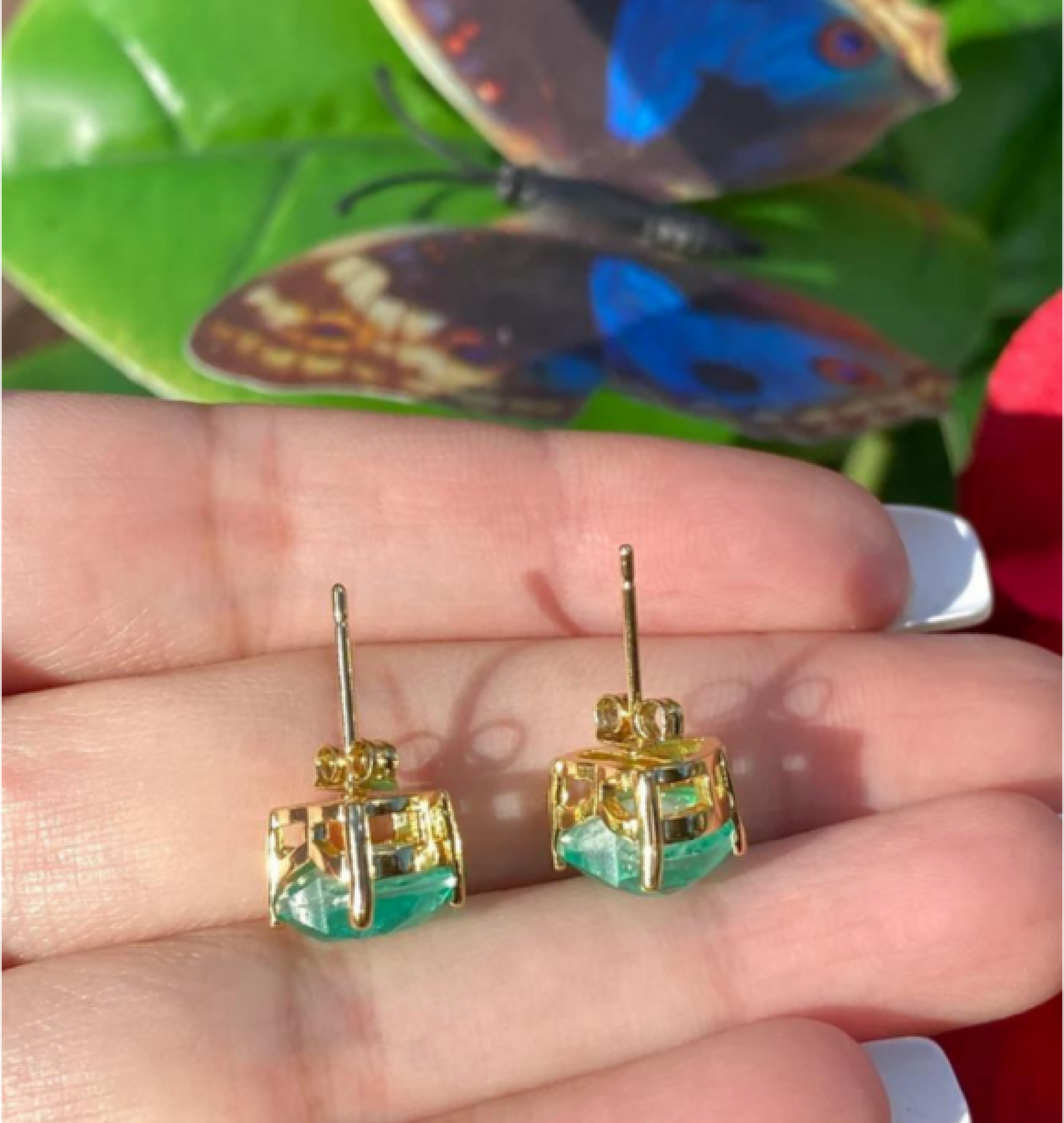 emerald earrings