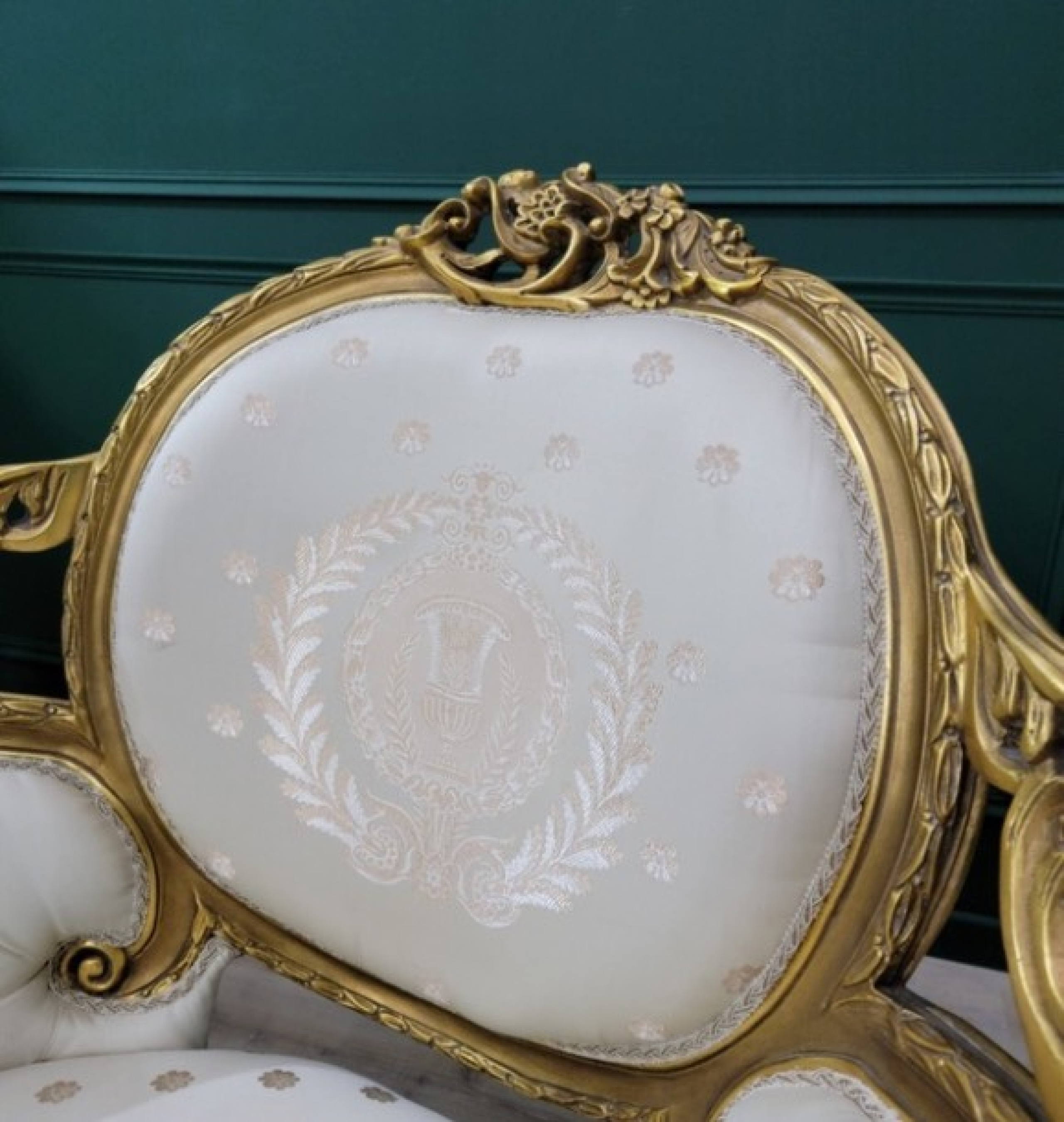 pearl thrones