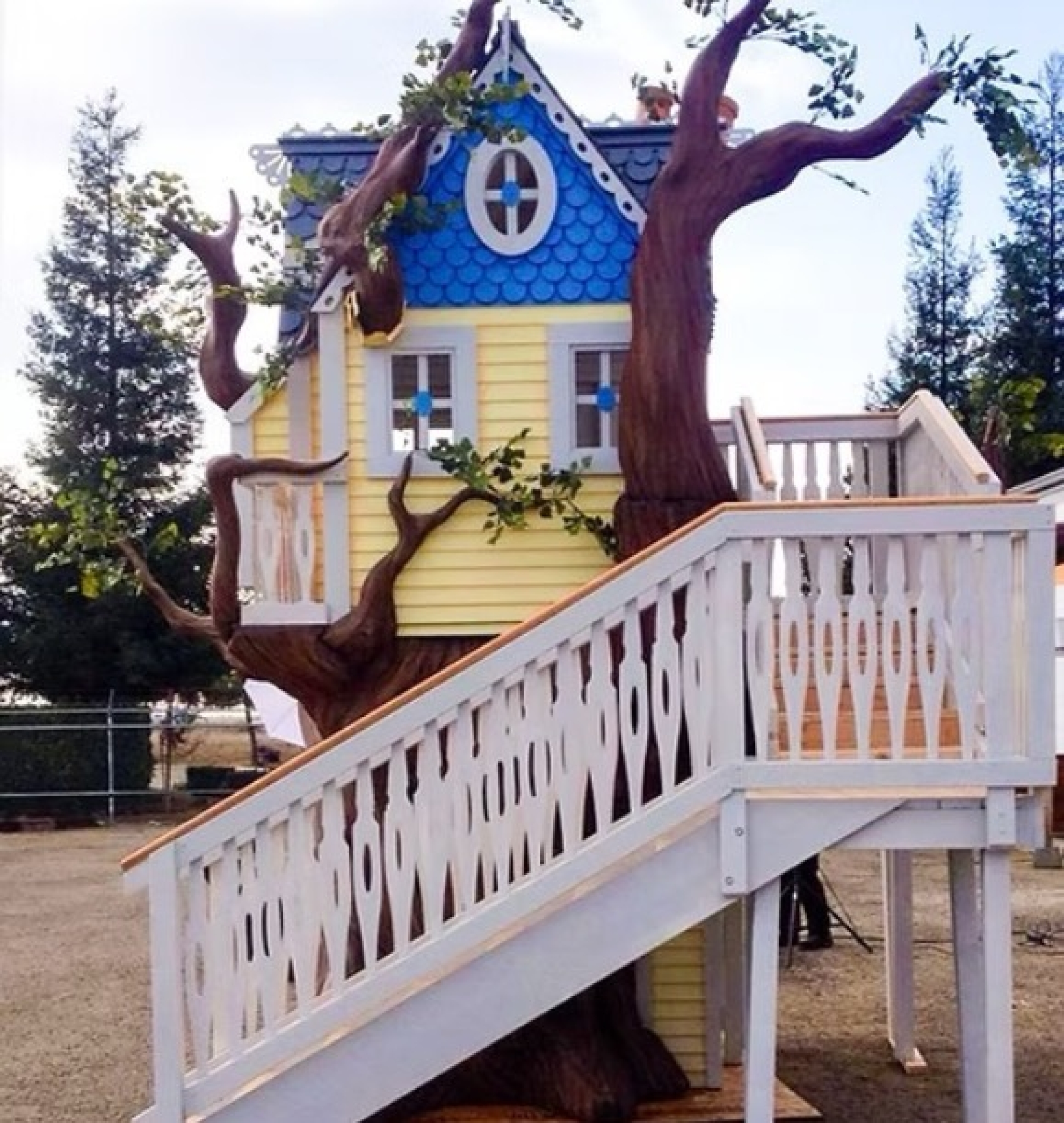 victorian treehouse