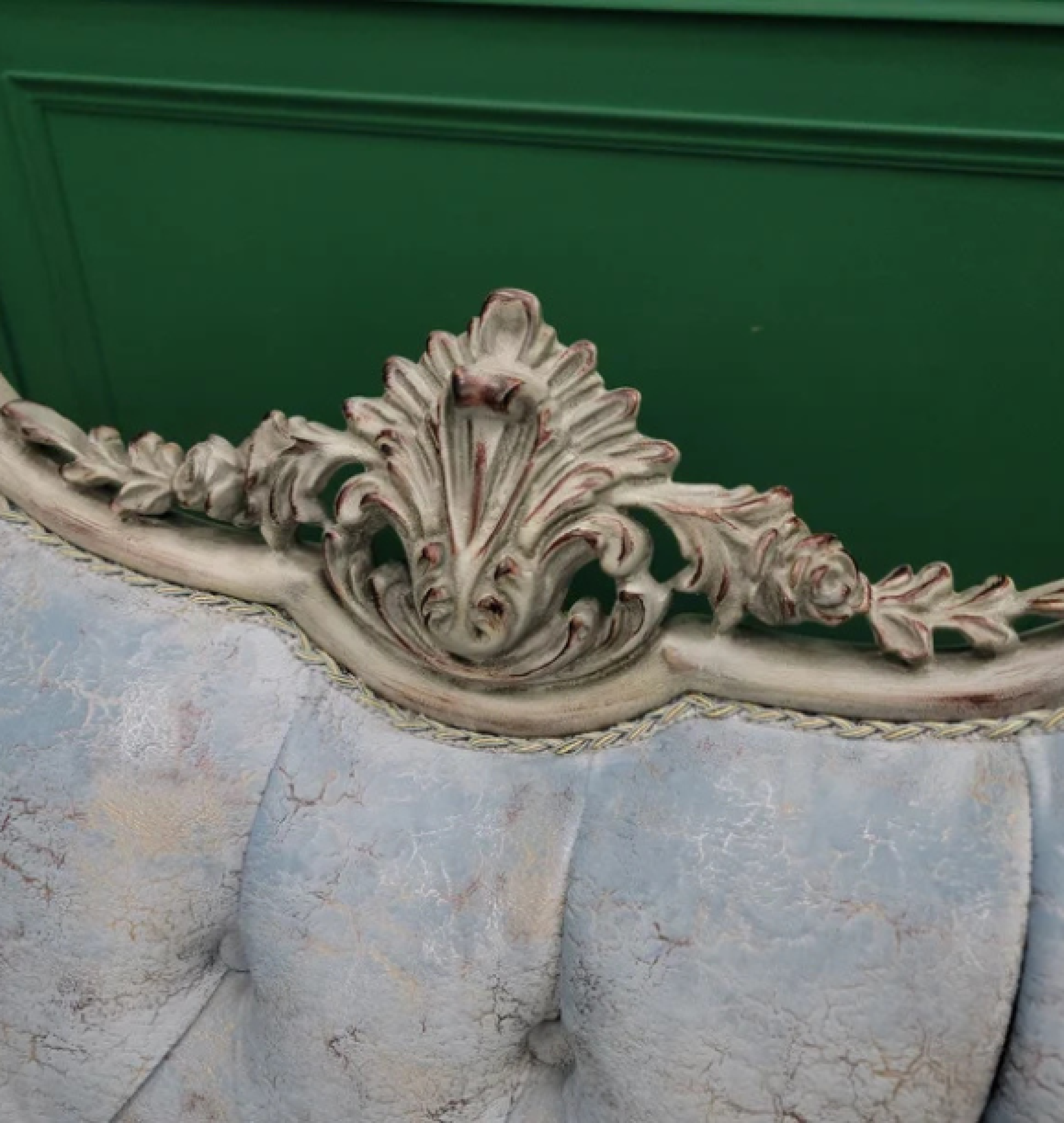 powder sofa