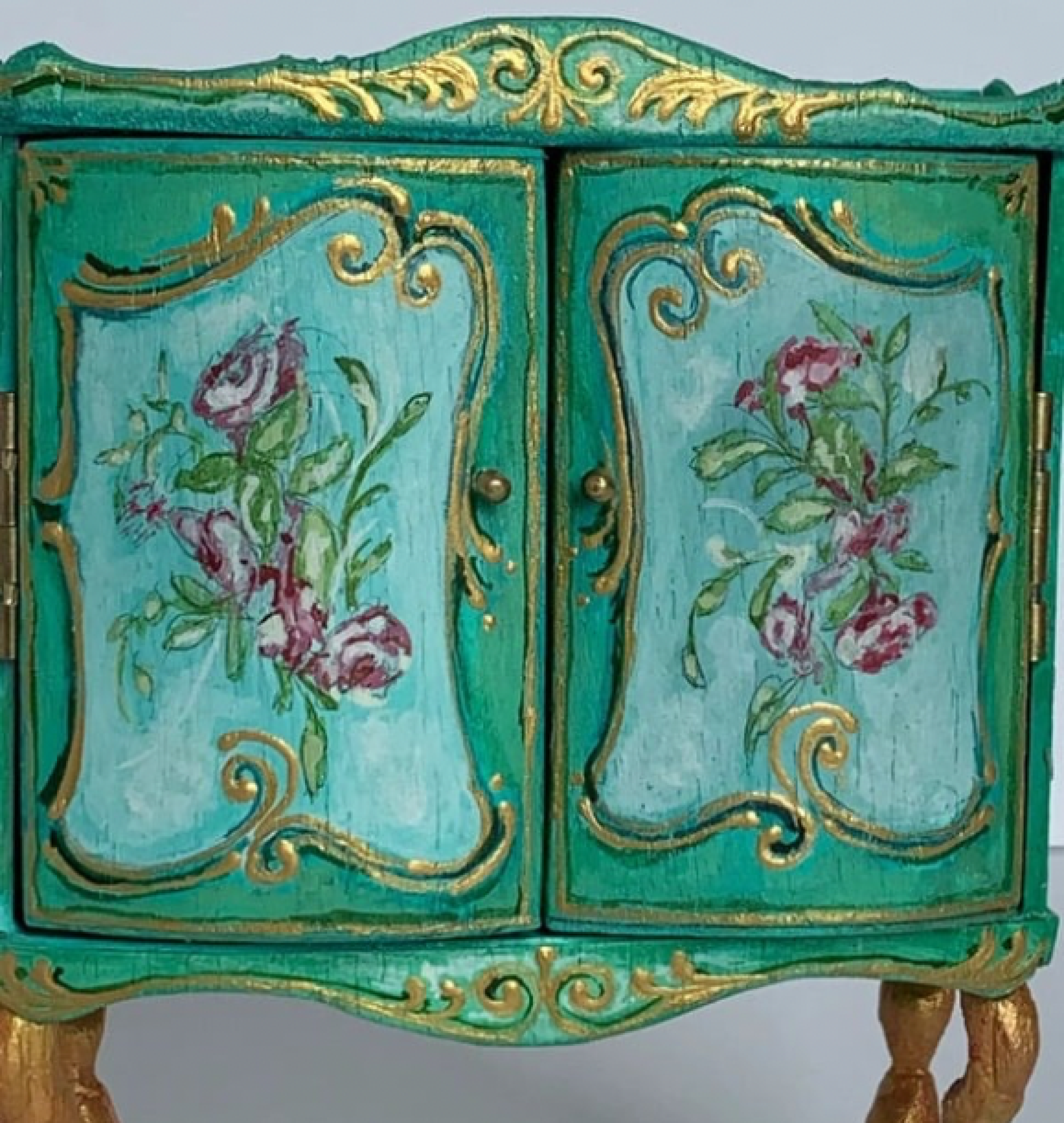 doll chest