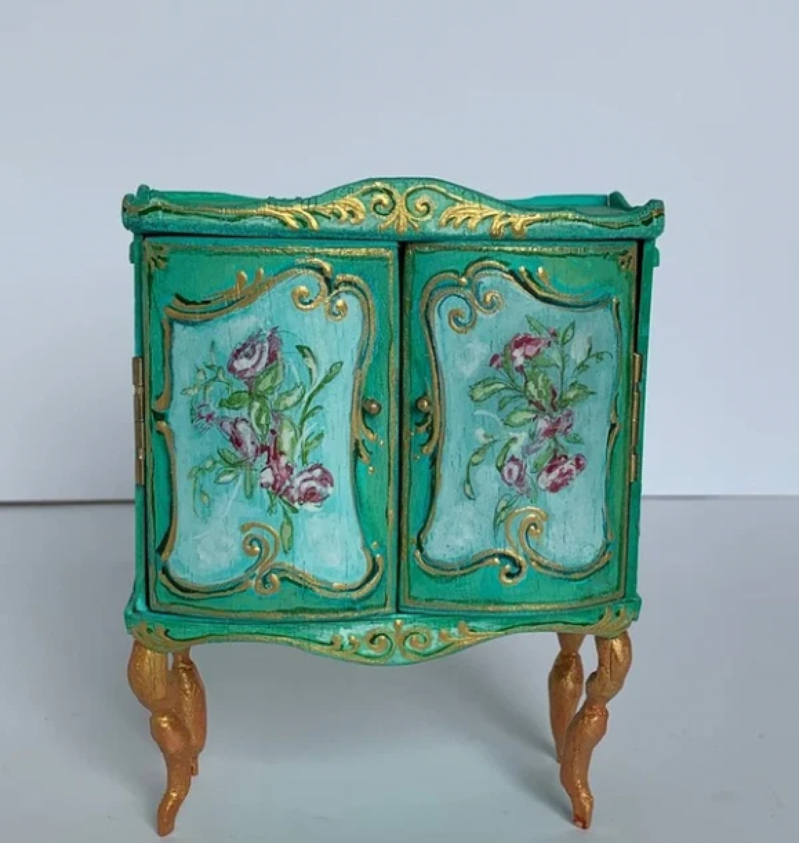 doll chest
