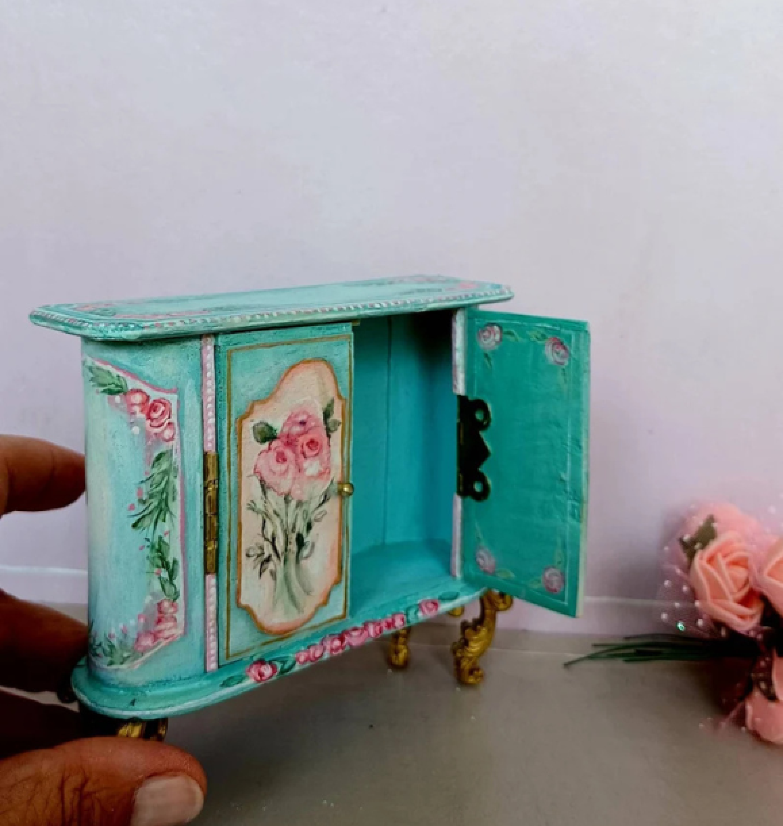 doll chest