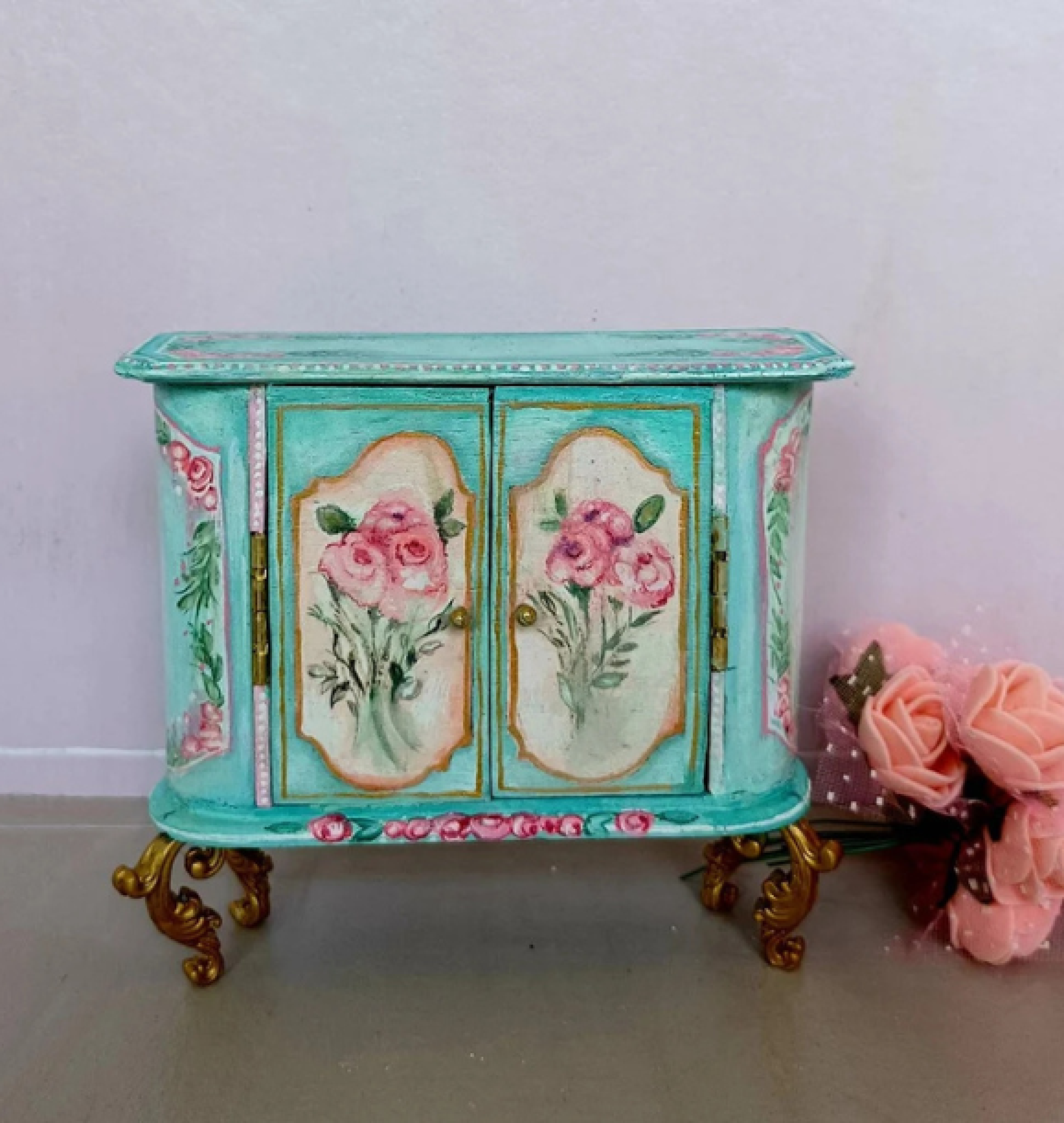 doll chest