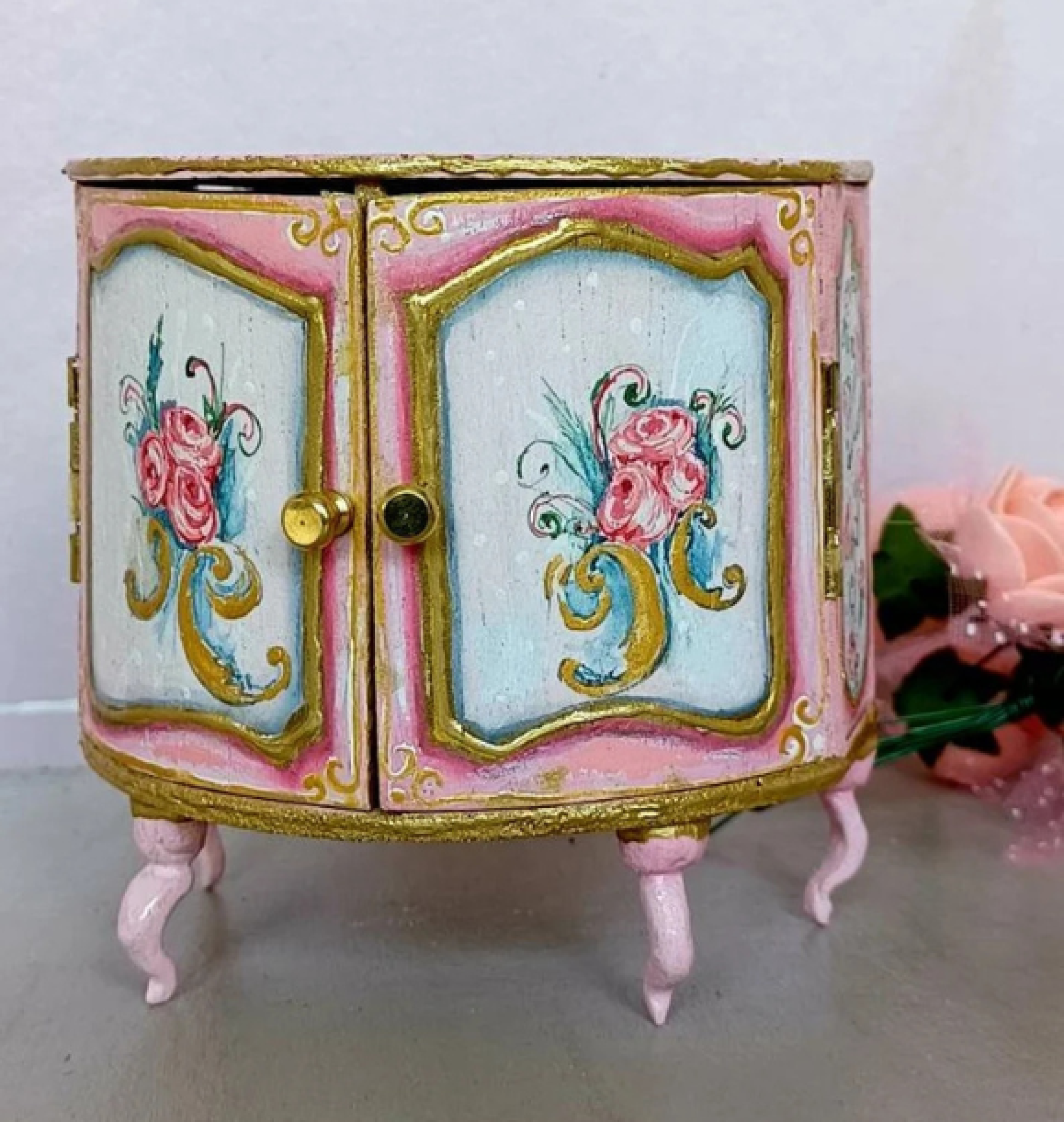 doll chest