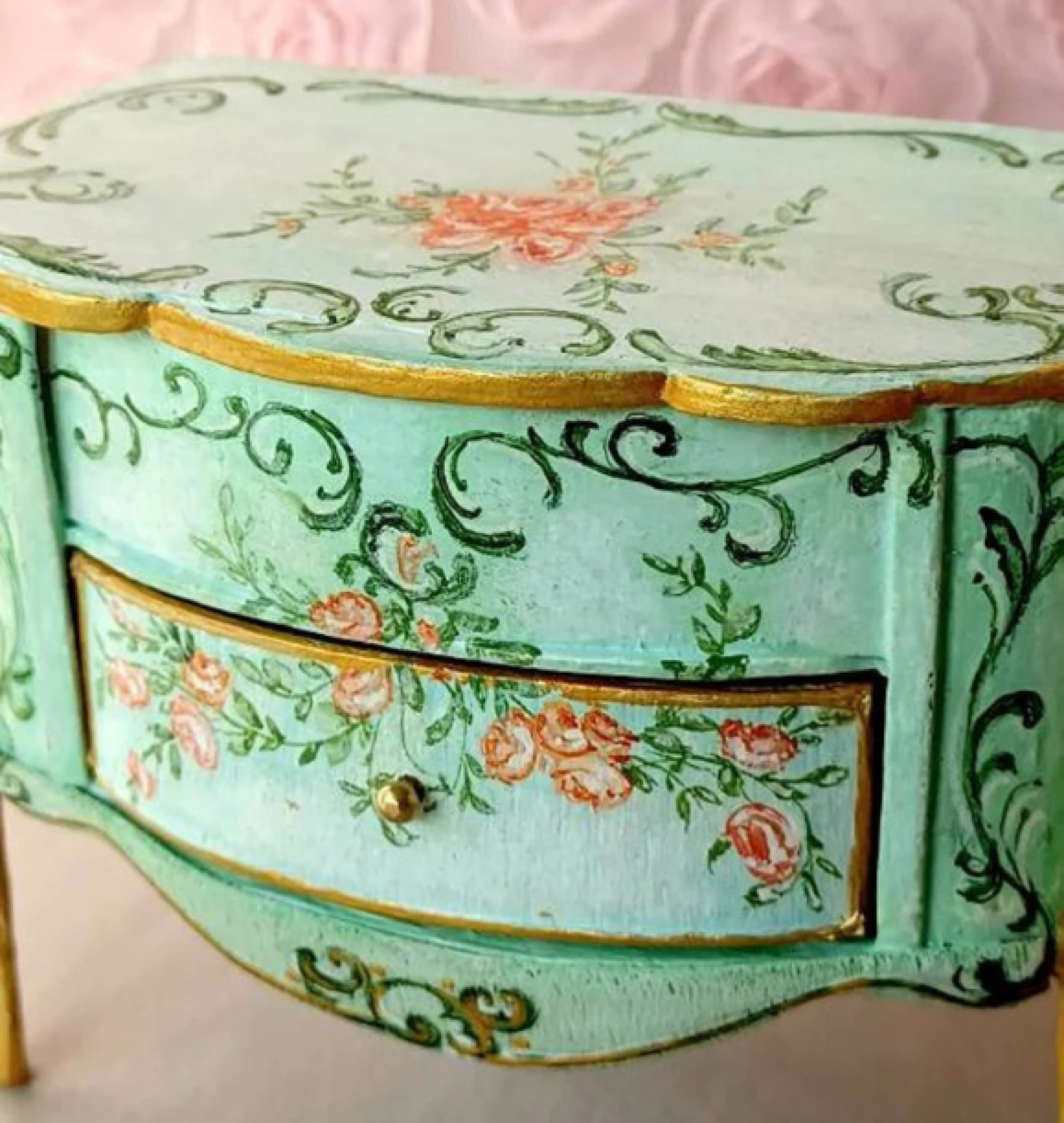 doll chest