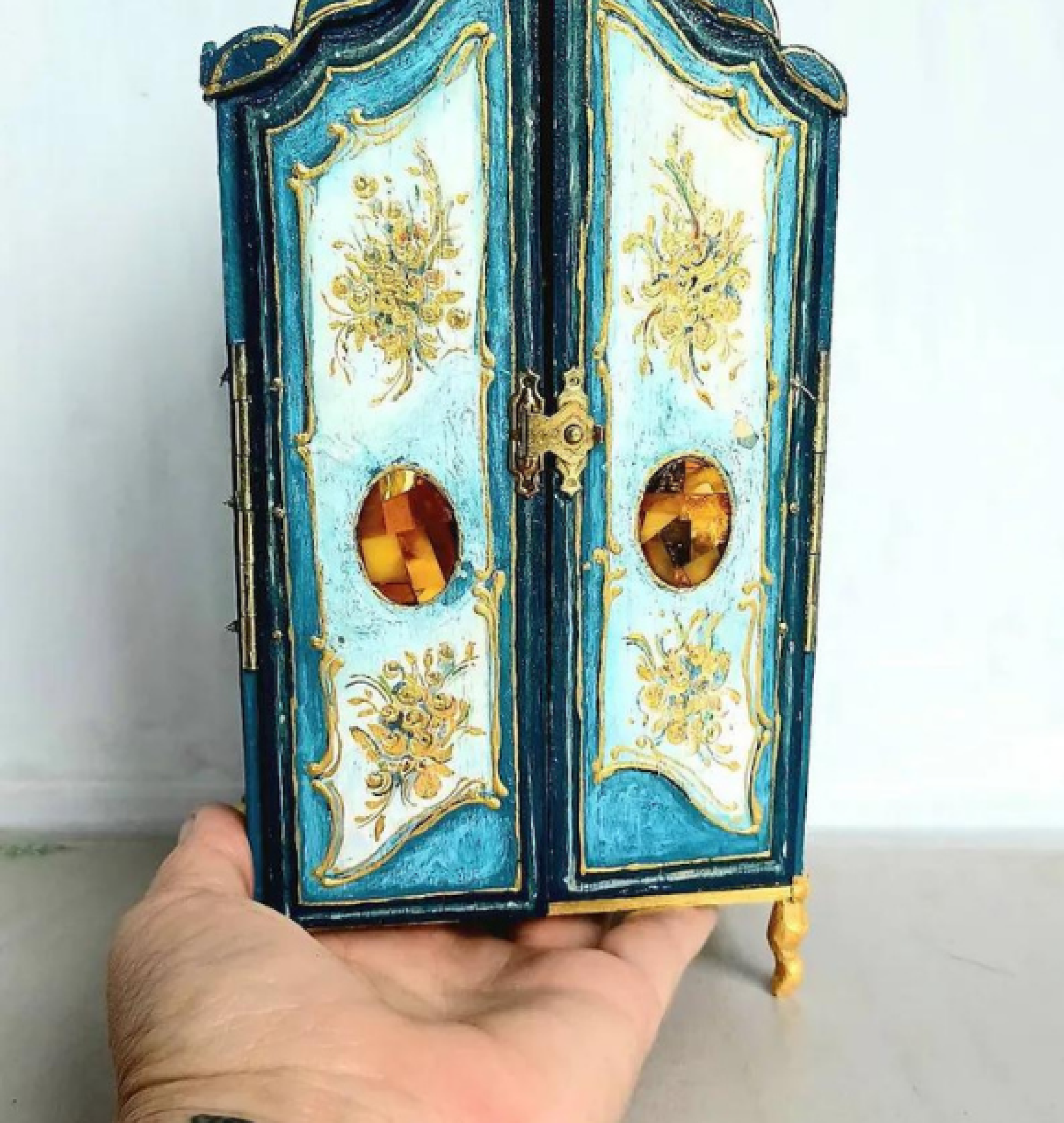 doll wardrobe