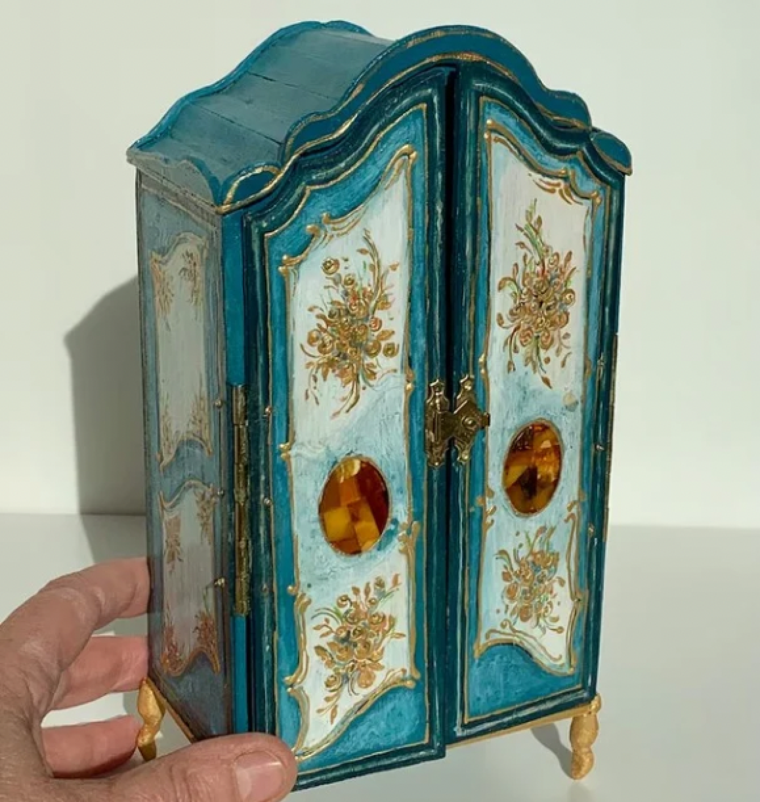 doll wardrobe