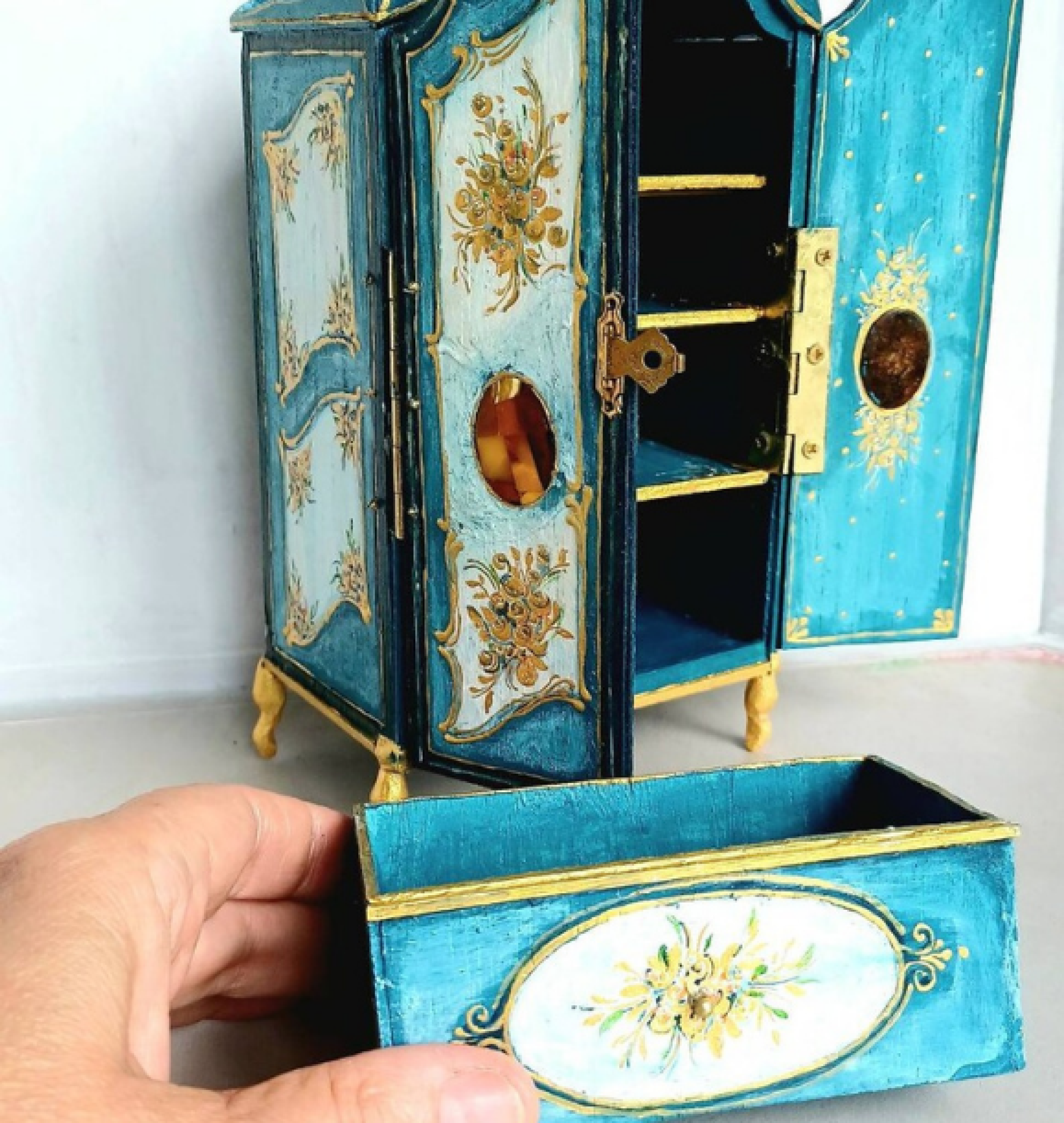 doll wardrobe