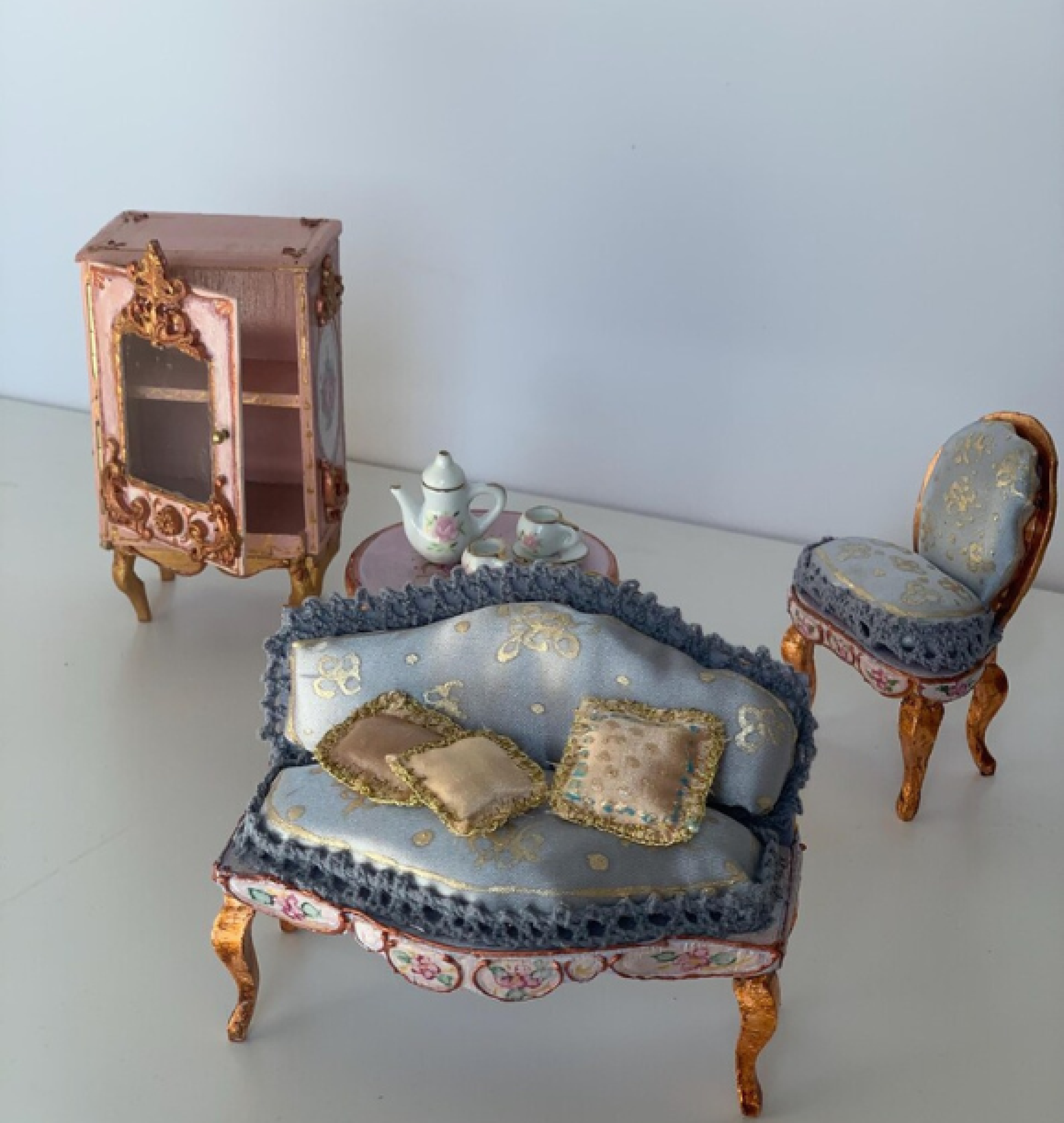 doll set