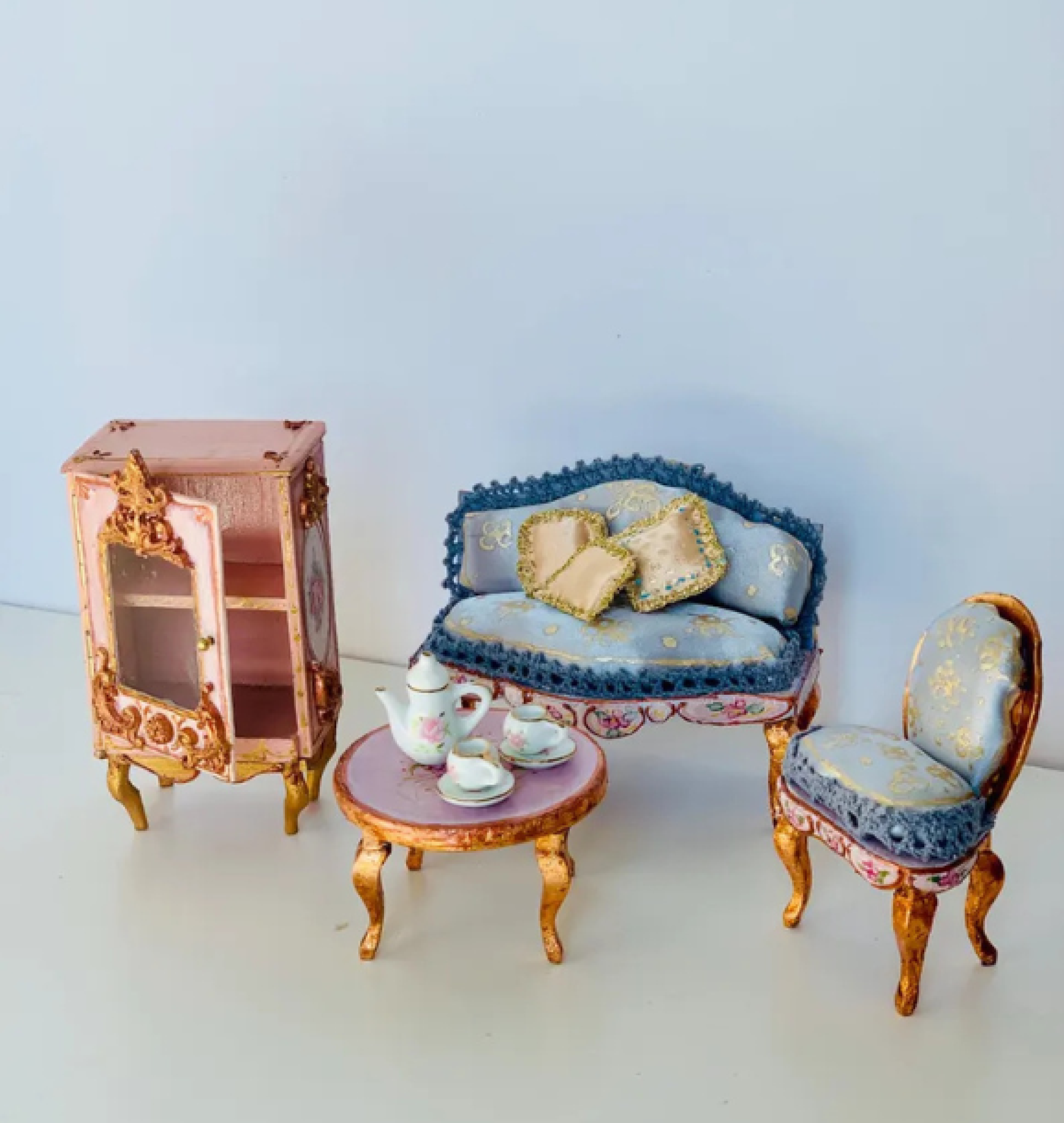 doll set