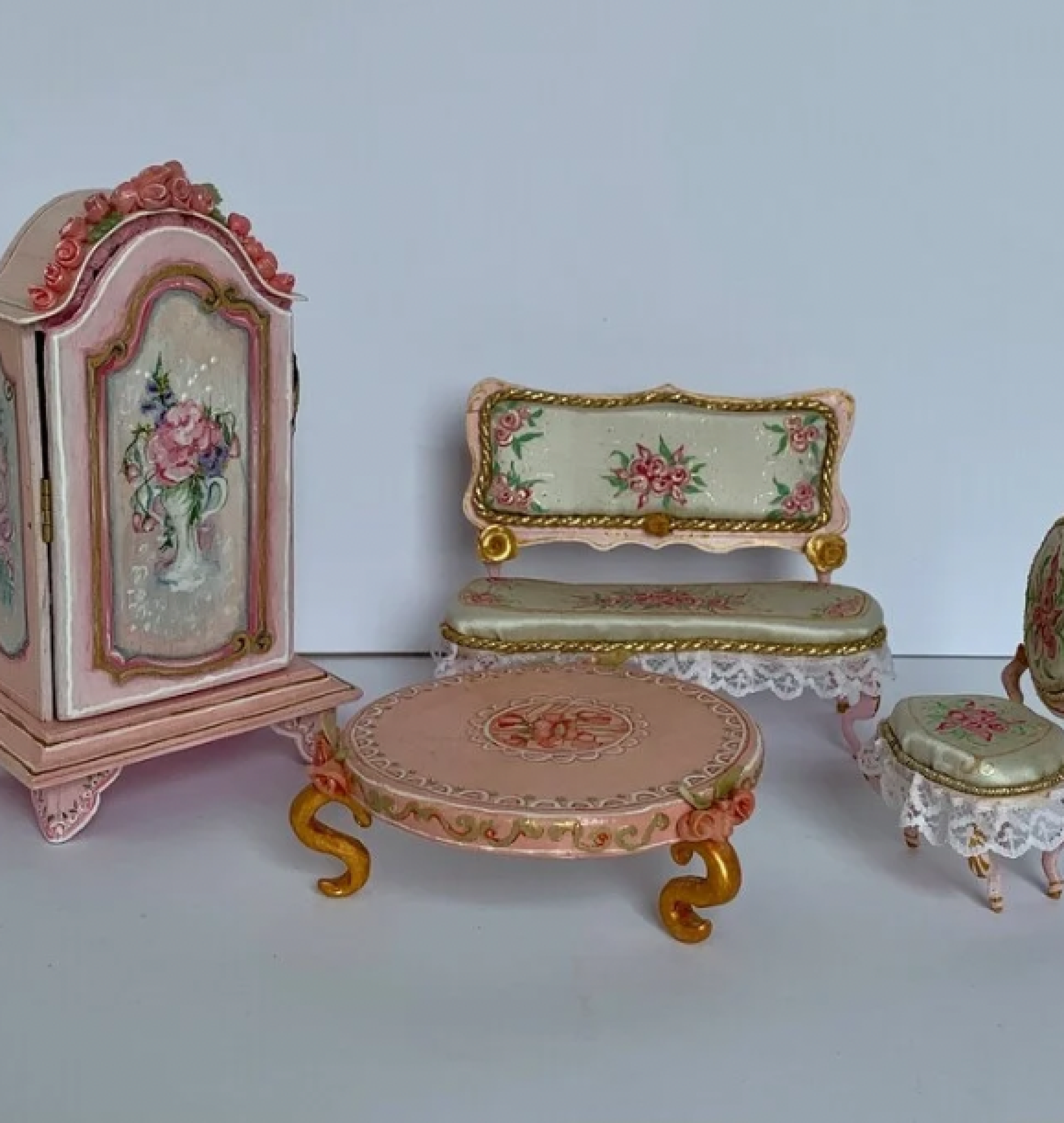 doll set