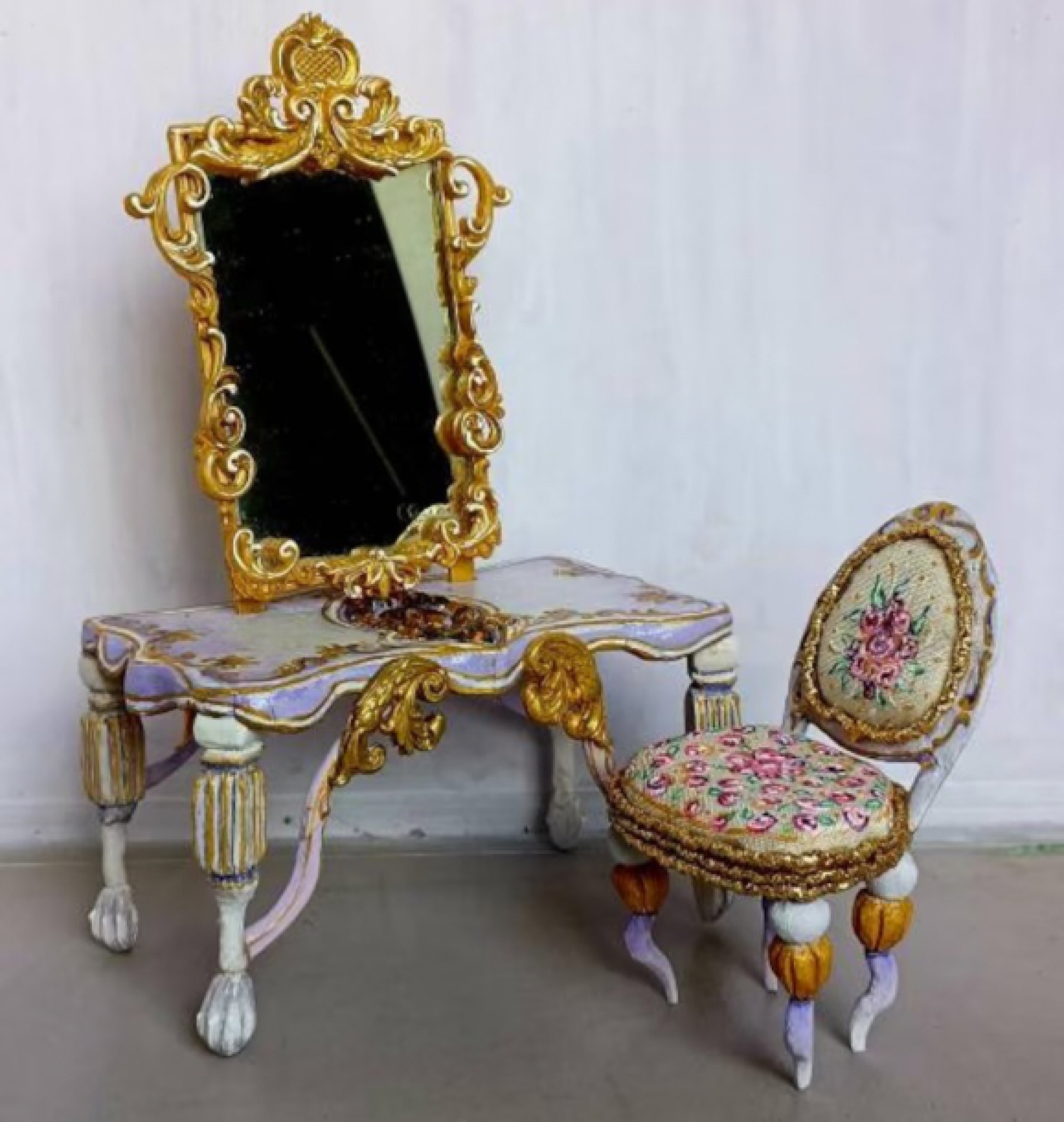 doll vanity