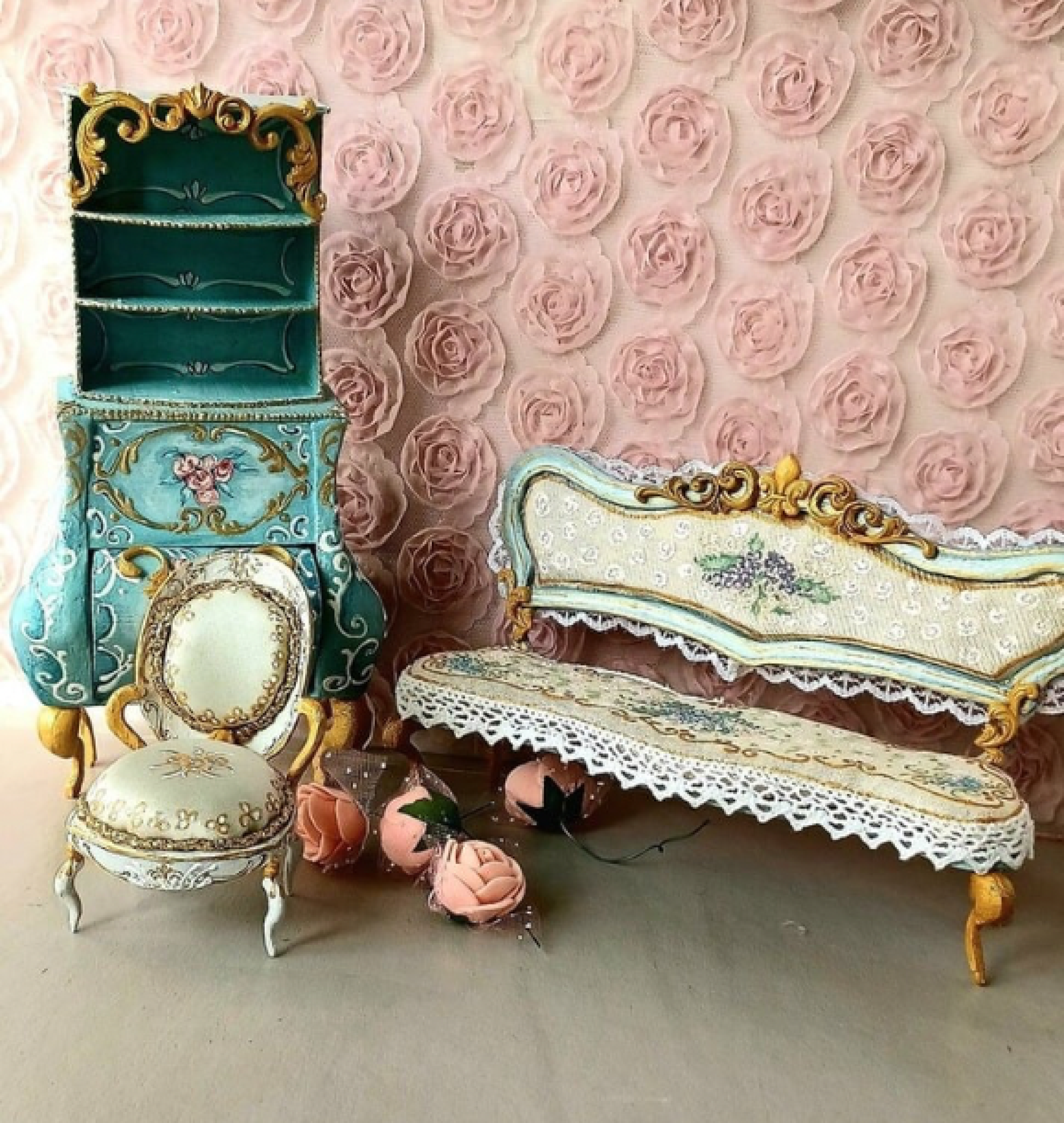 doll chaise