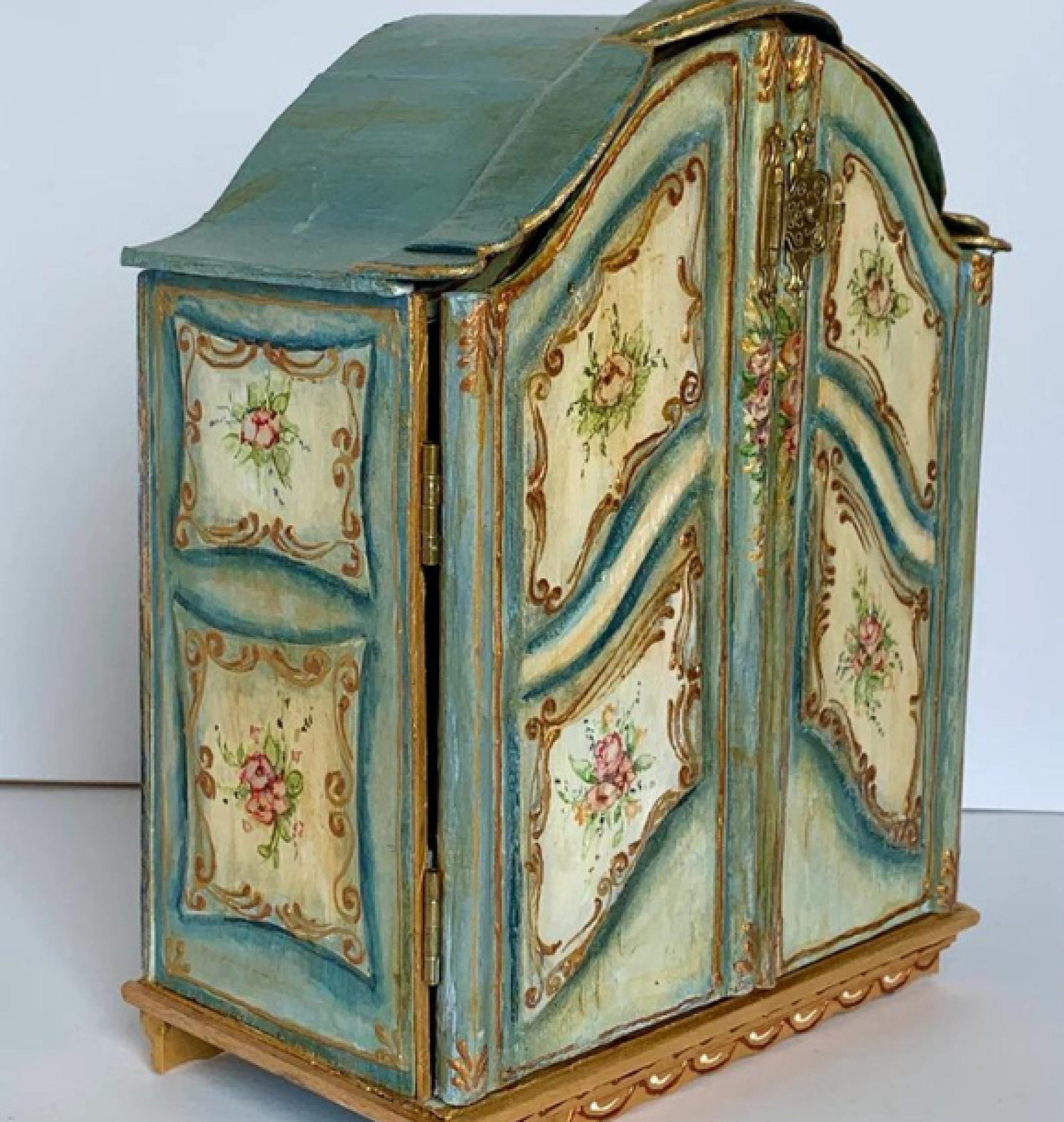 doll wardrobe