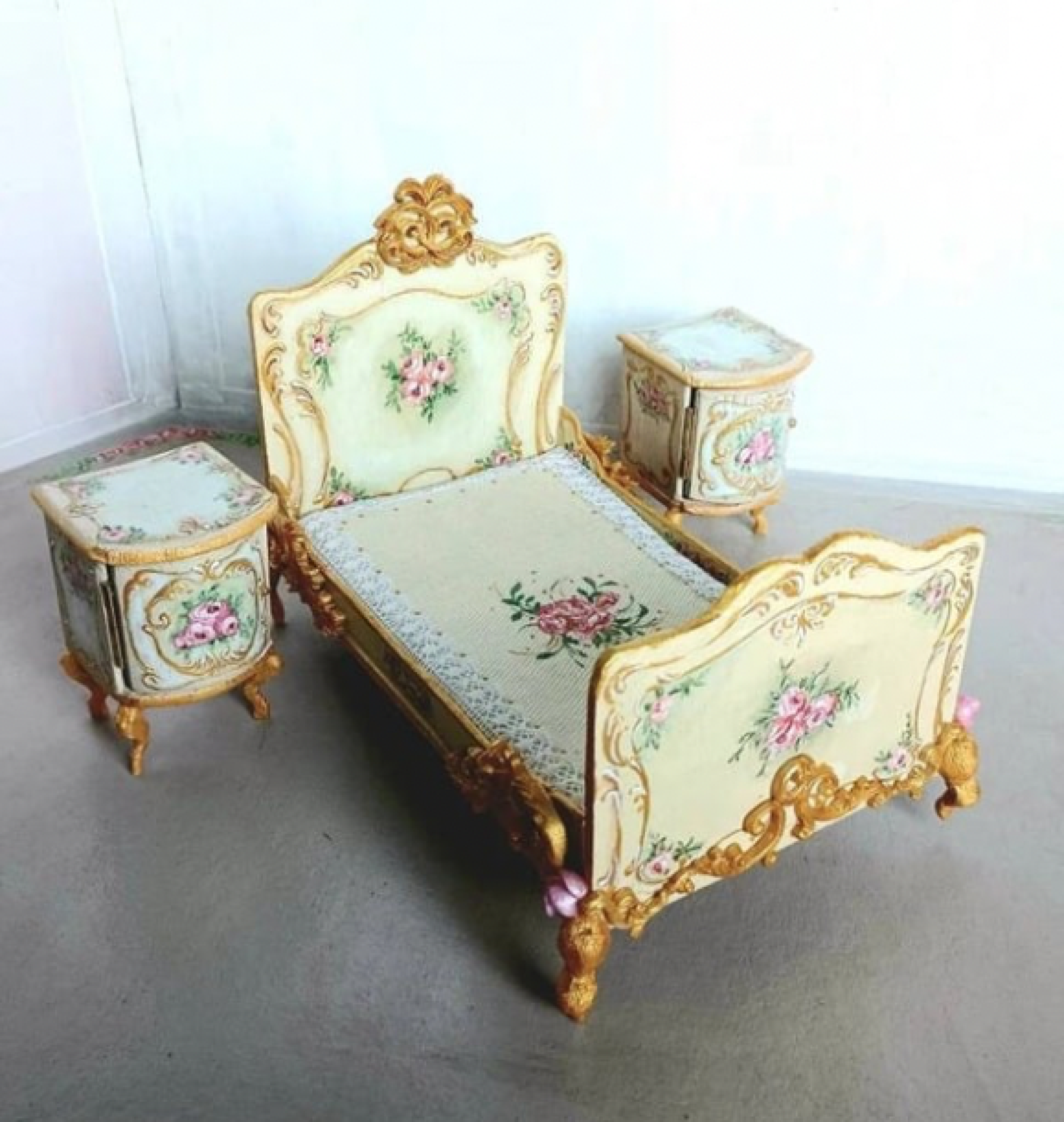 doll set